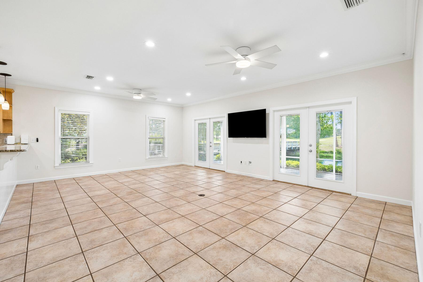 PRESTWICK PLACE - Residential