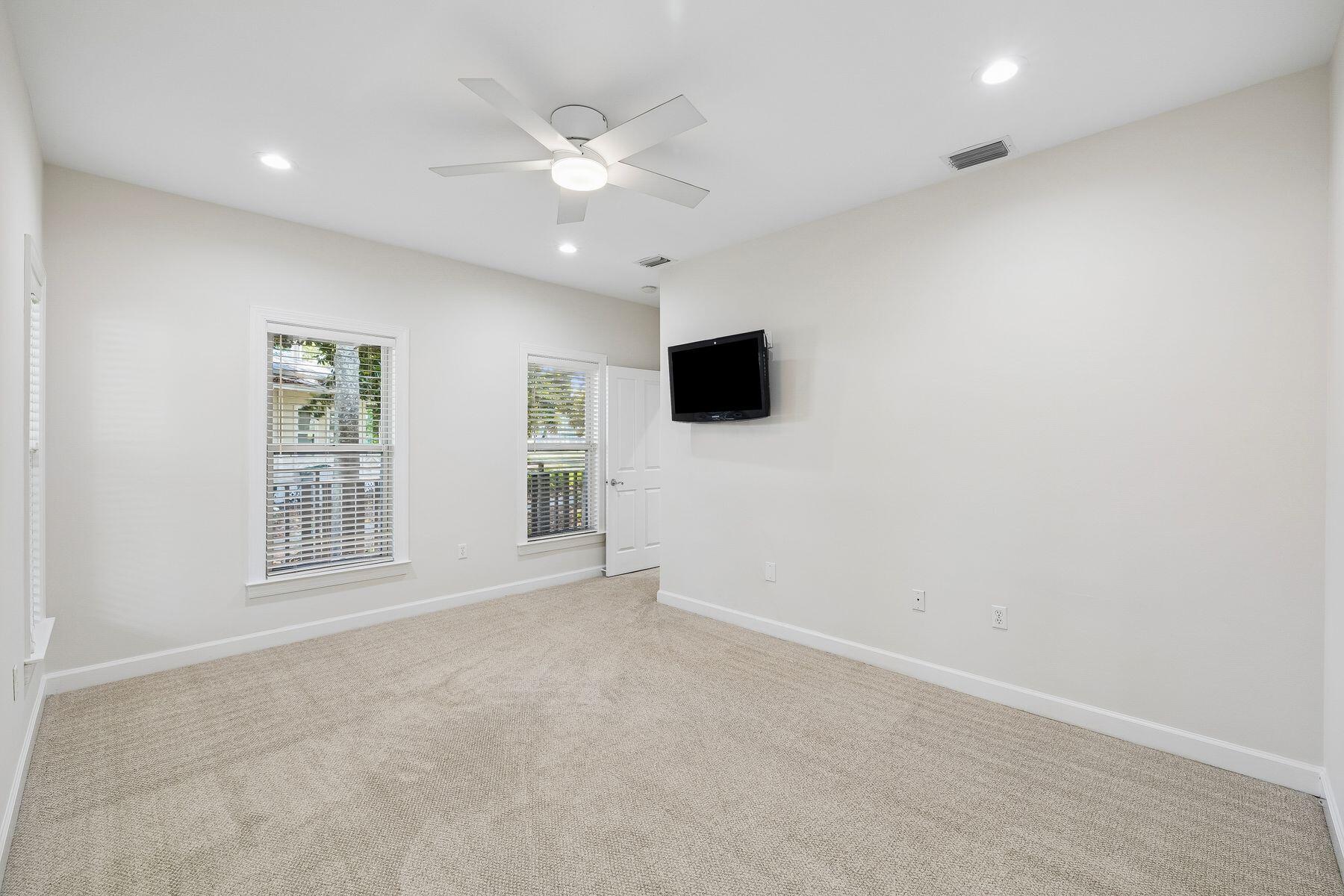 PRESTWICK PLACE - Residential