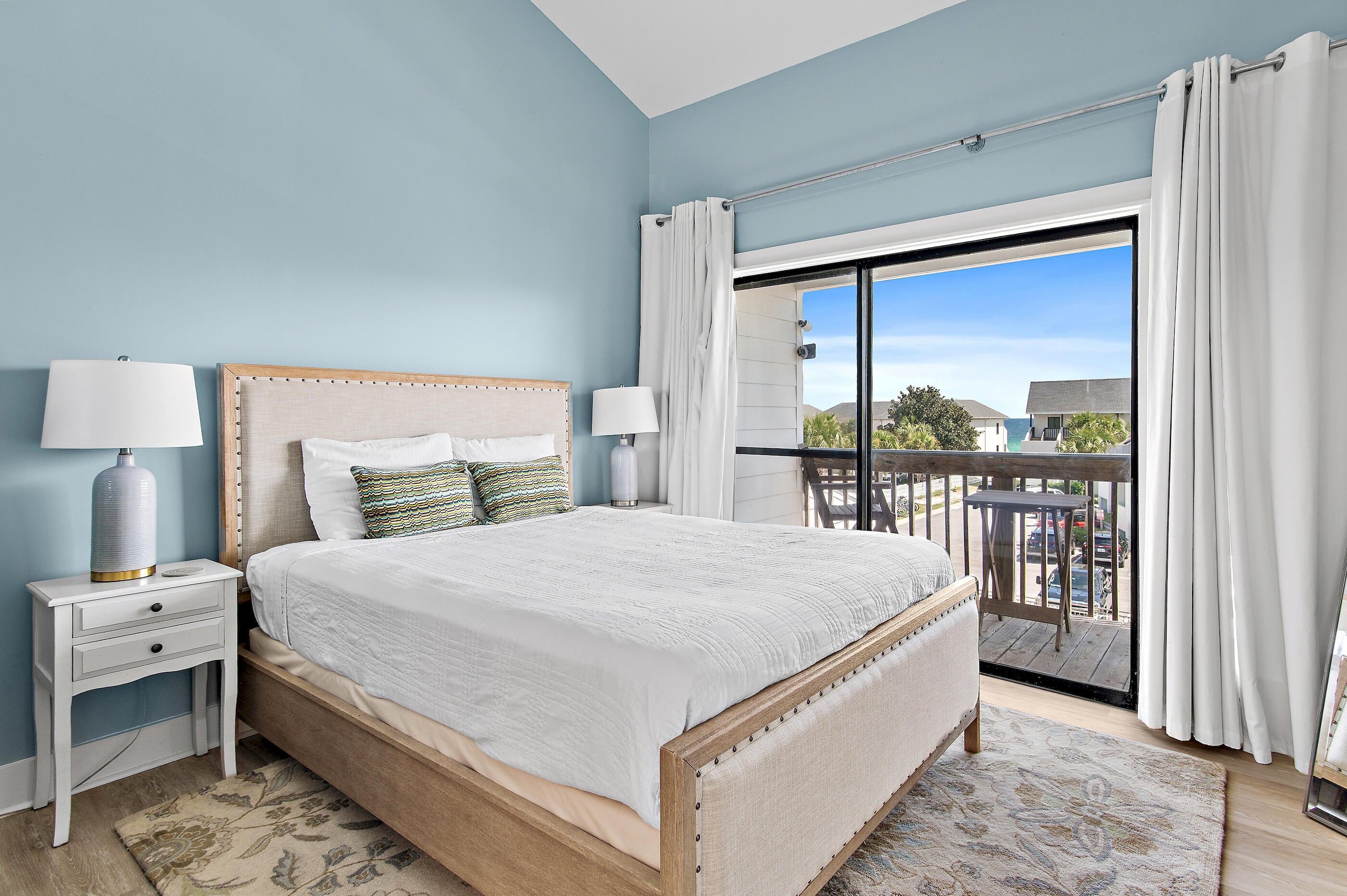 BEACHSIDE T/H - Residential