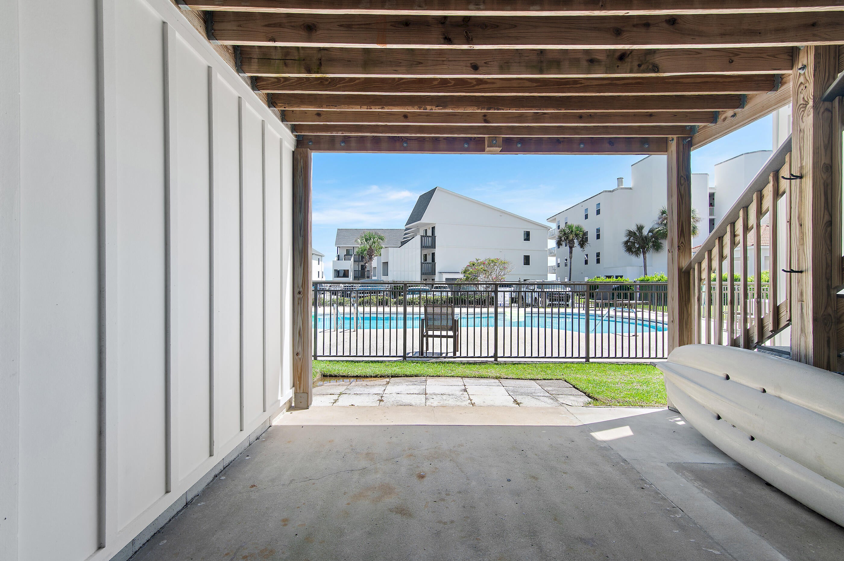 BEACHSIDE T/H - Residential