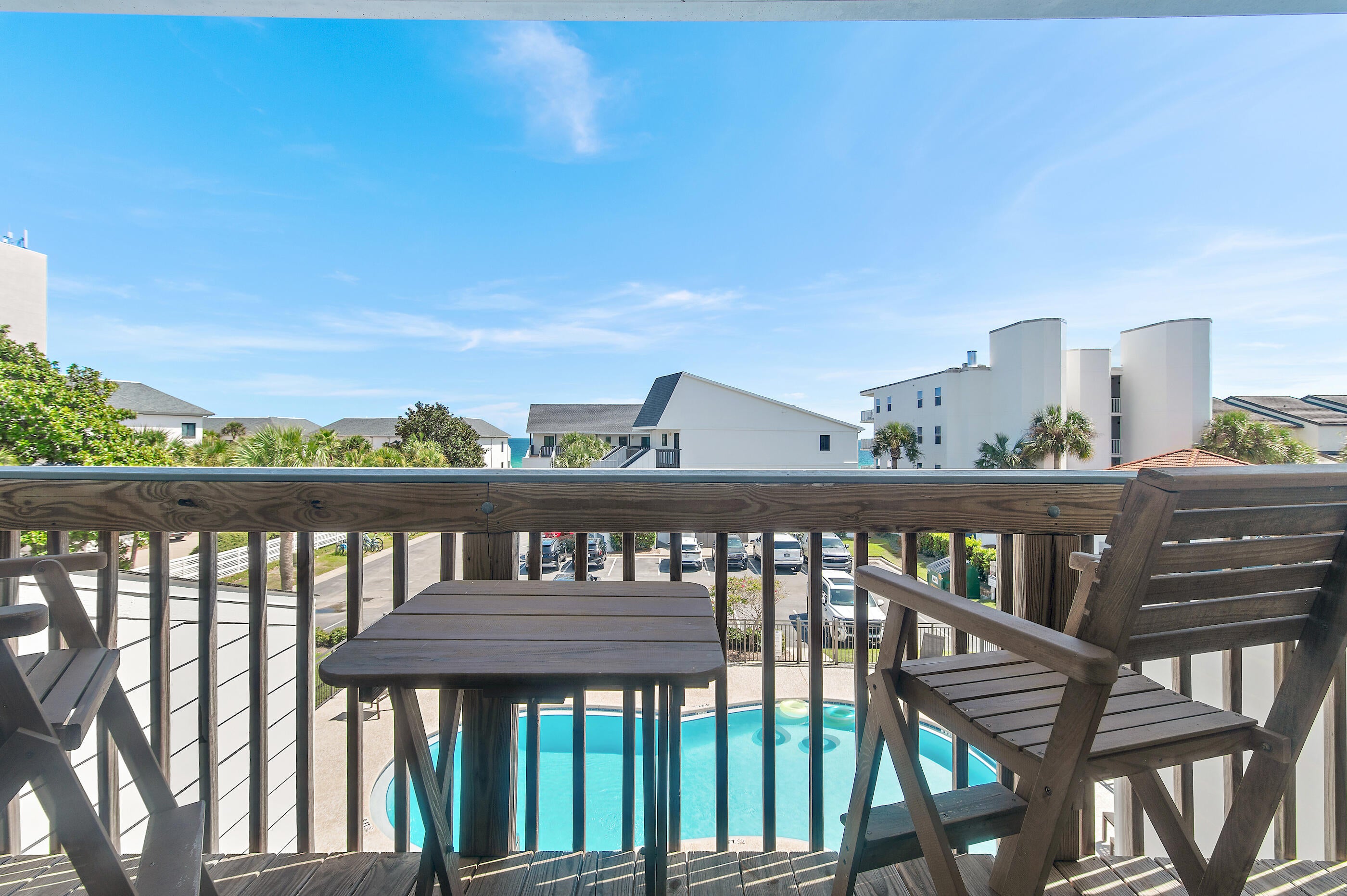 BEACHSIDE T/H - Residential