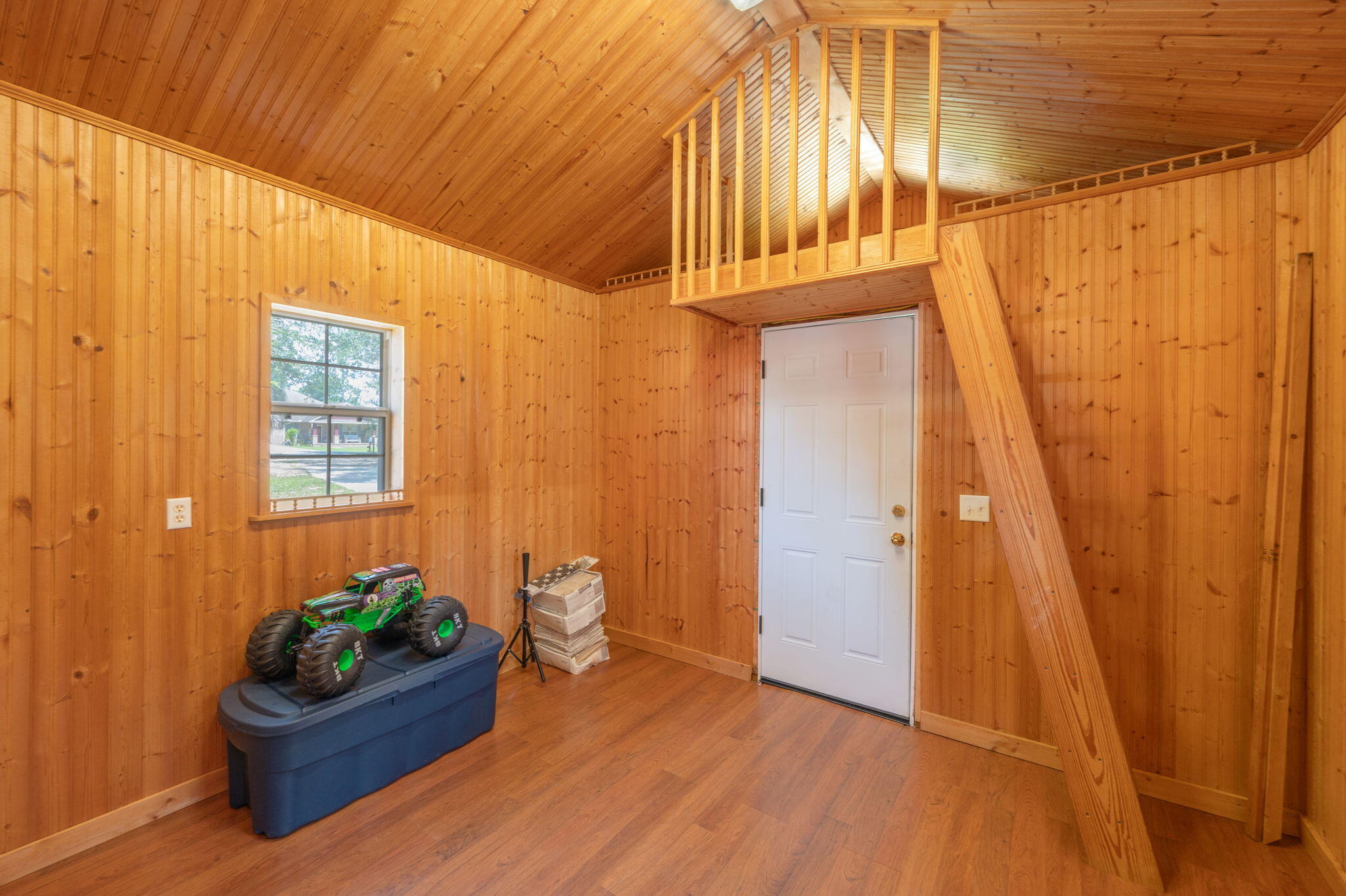 NORTH SUPERGROUP - Residential