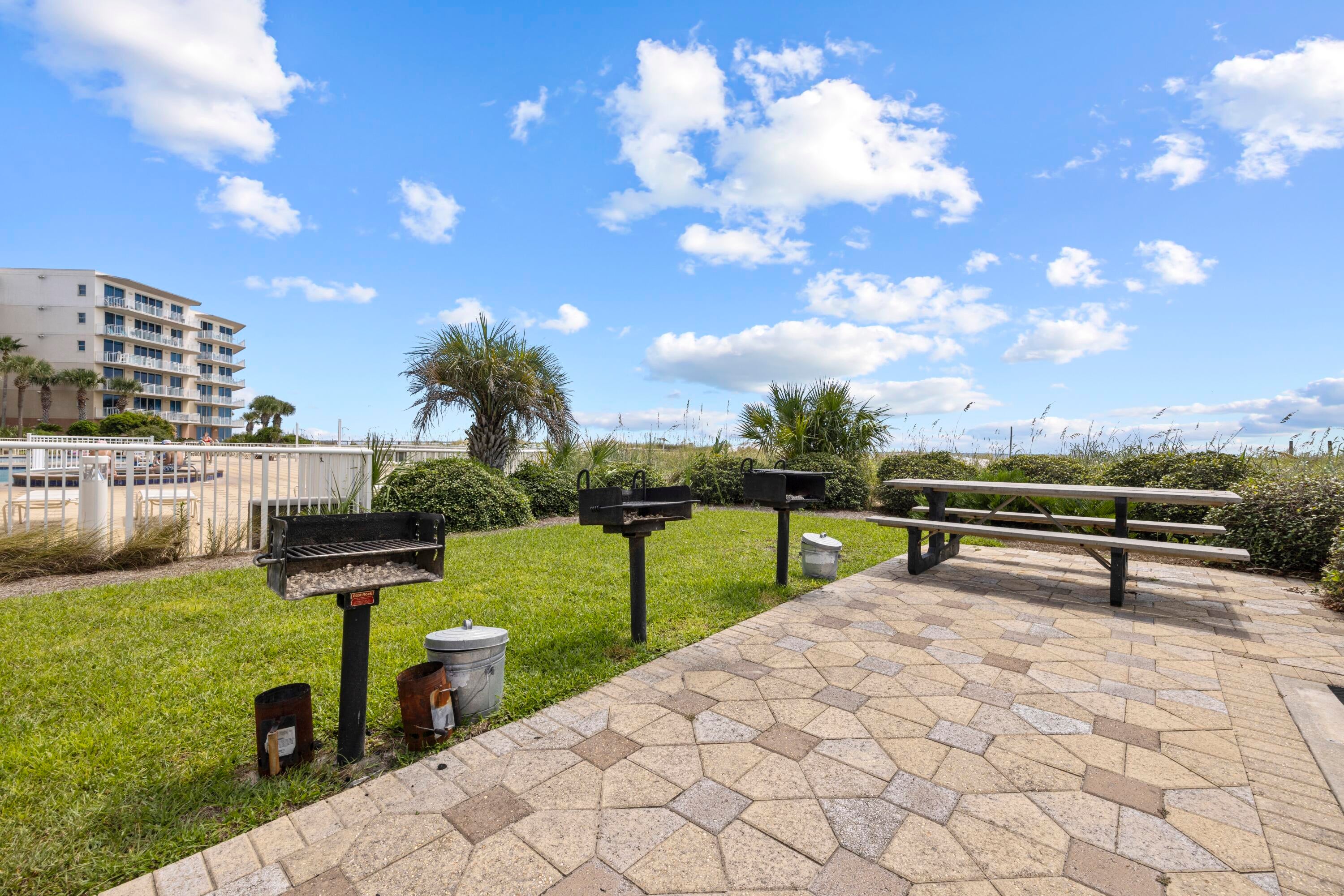 SUMMER PLACE - Residential