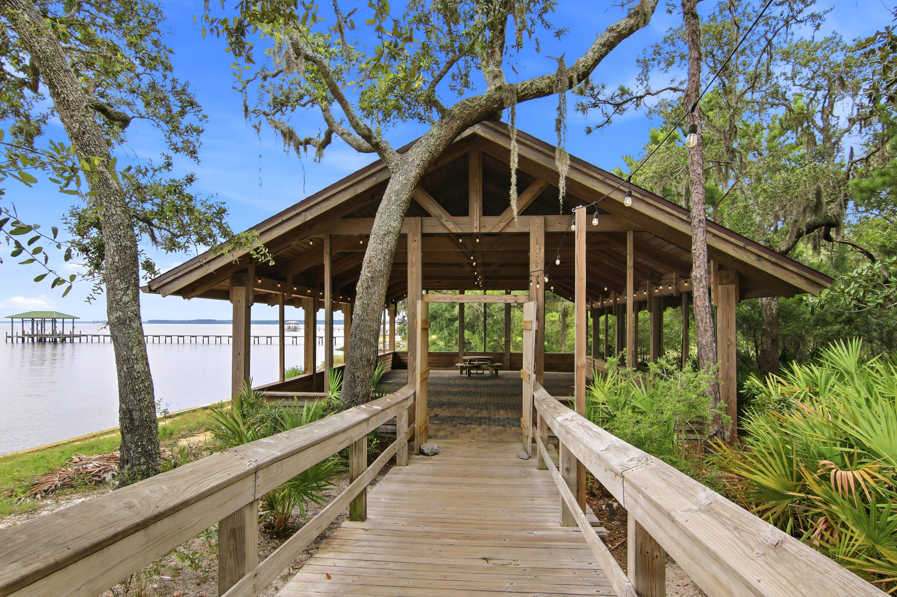 HAMMOCK BAY - CENTRAL PARK - Residential