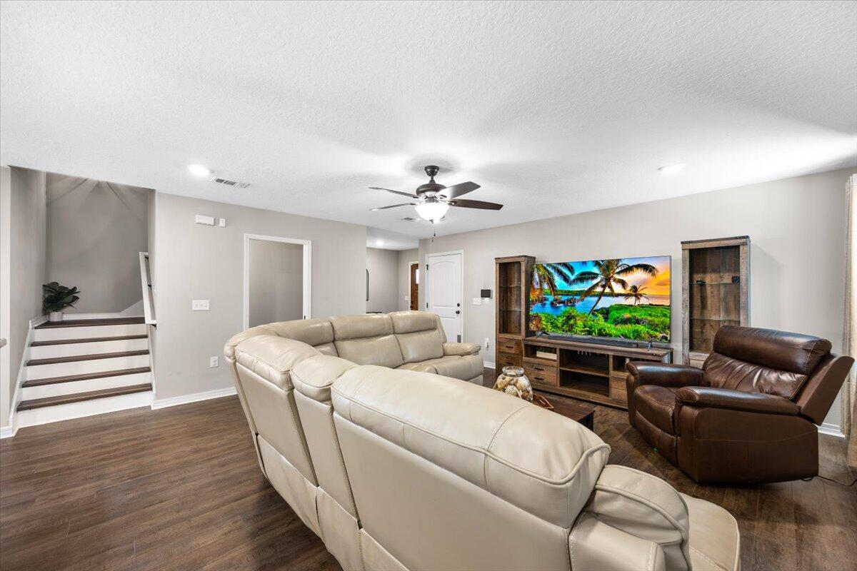 STILLWELL ESTATES - Residential