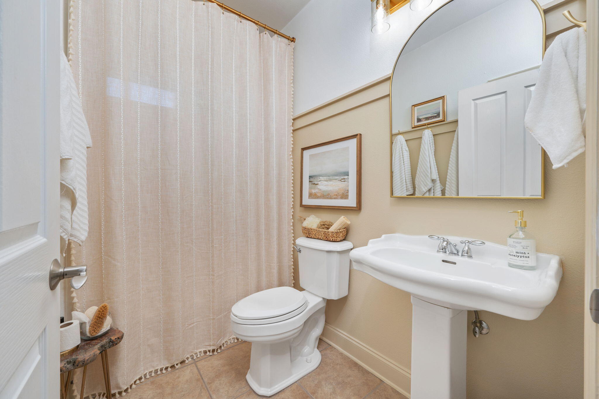 HOLIDAY SHORES ESTATES - Residential