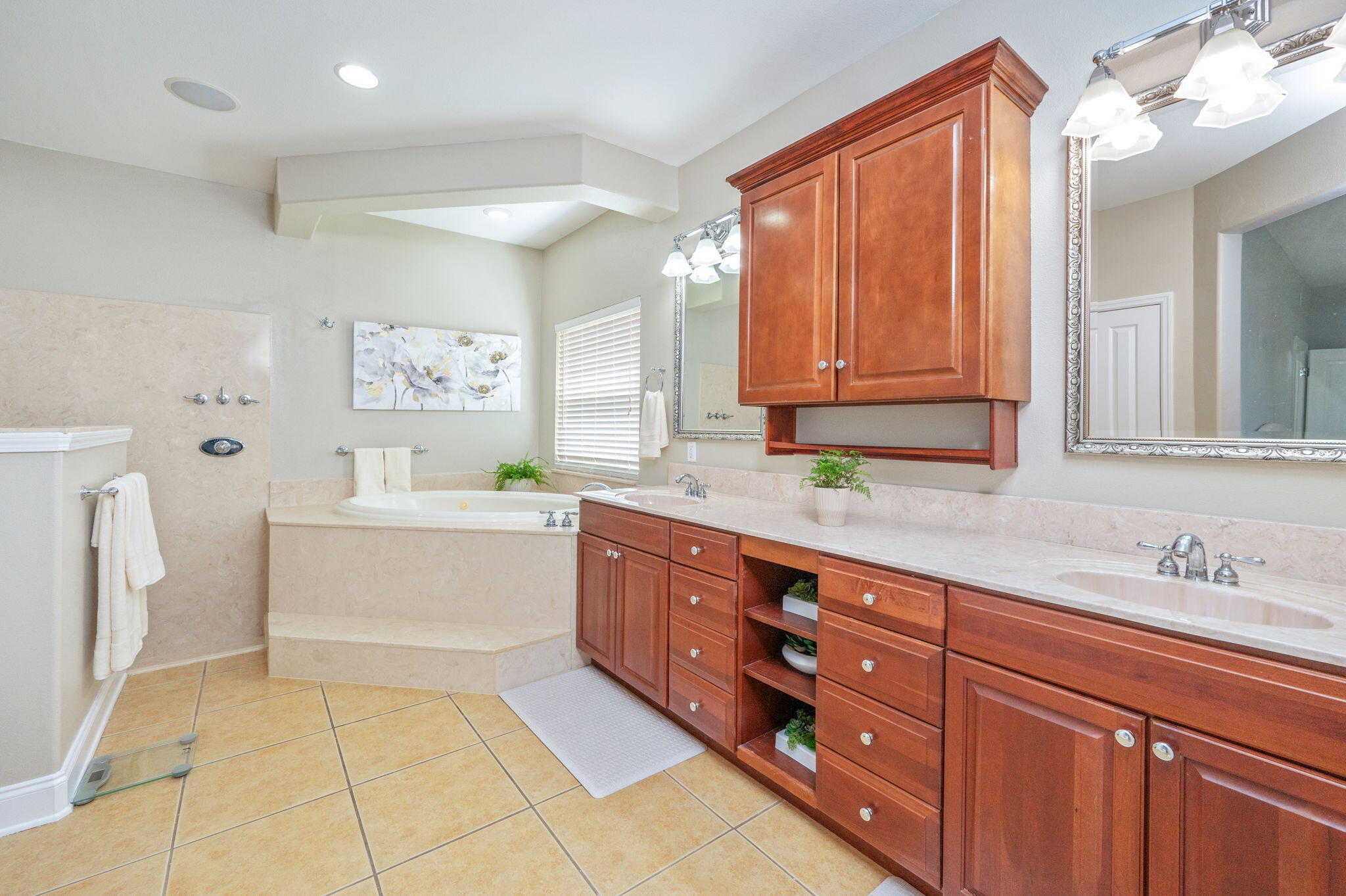 HOLIDAY SHORES ESTATES - Residential