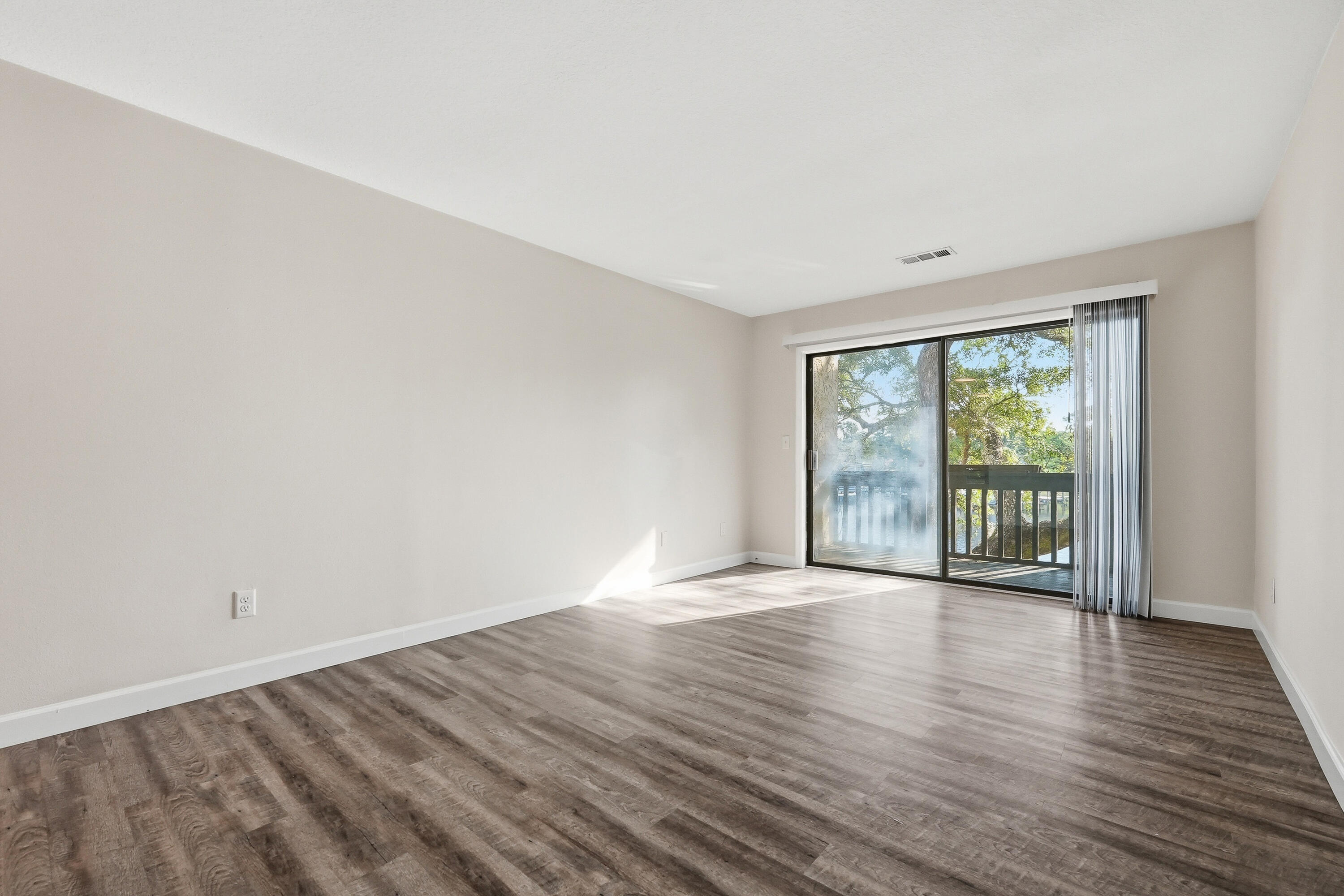 MARINA VILLAS CONDO AT BLUEWATER BAY - Residential Lease
