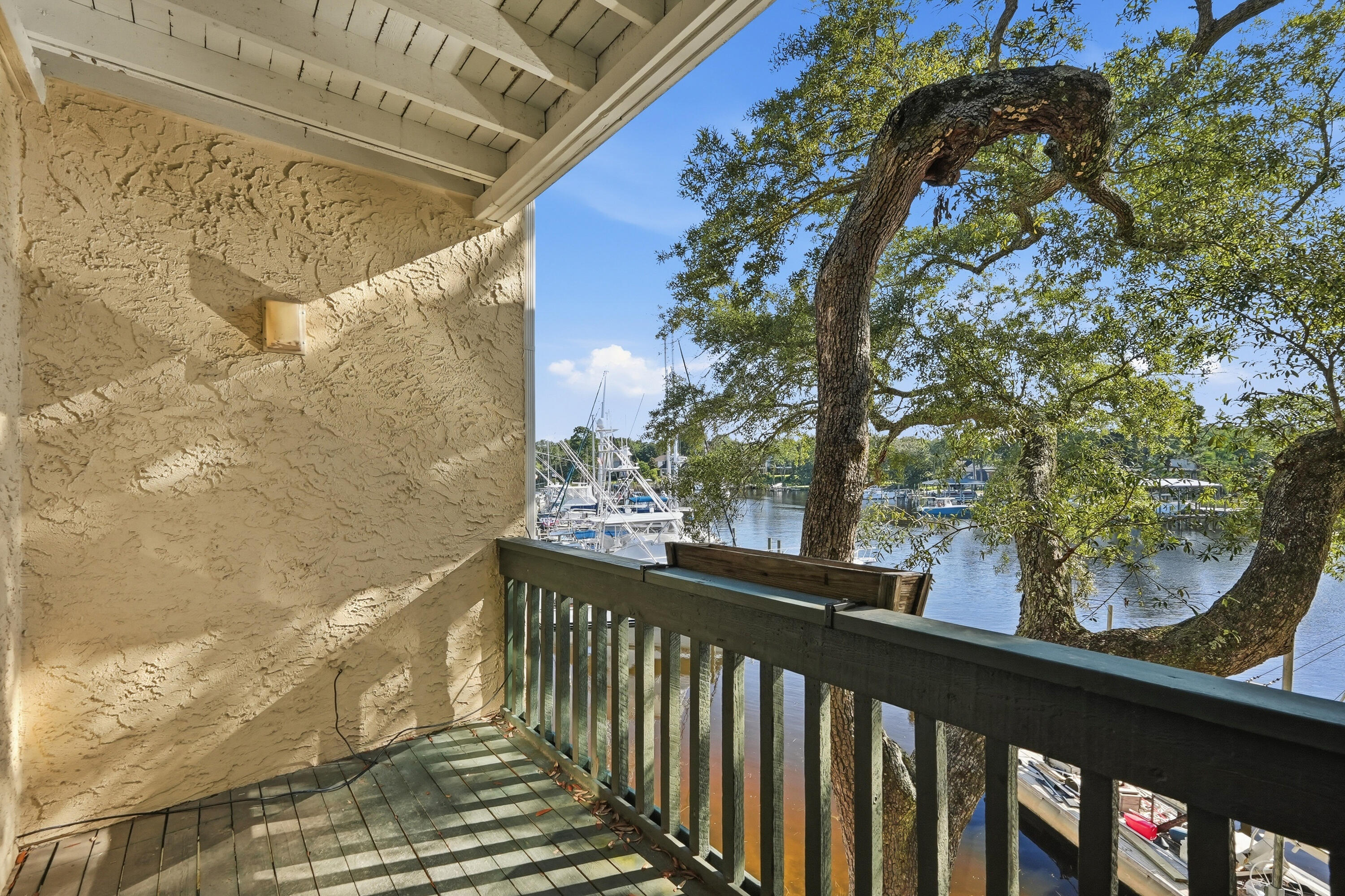 MARINA VILLAS CONDO AT BLUEWATER BAY - Residential Lease