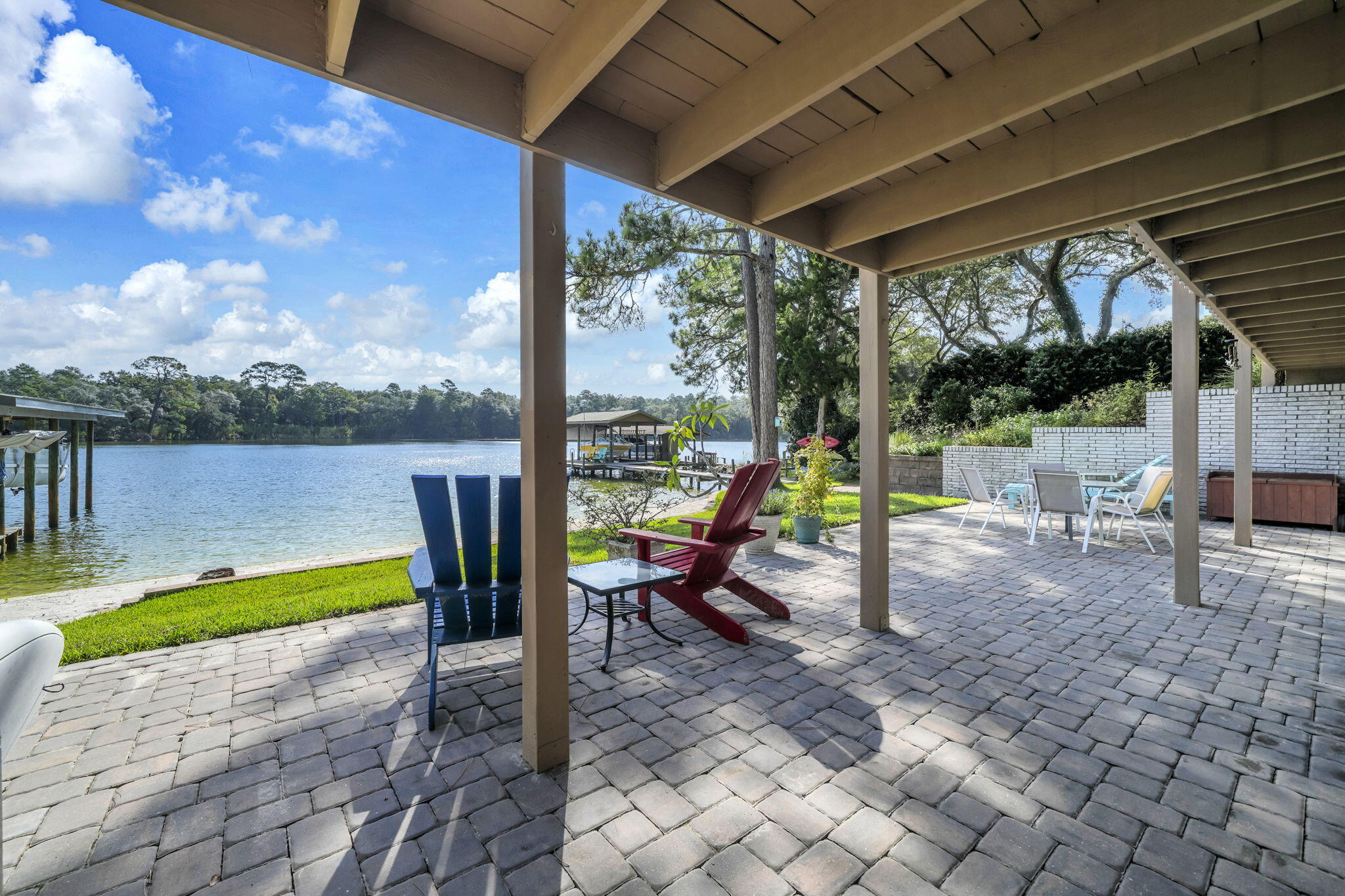 POQUITO BAYOU - Residential