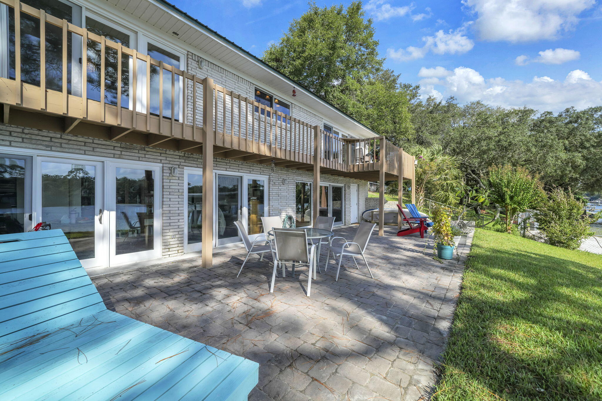 POQUITO BAYOU - Residential