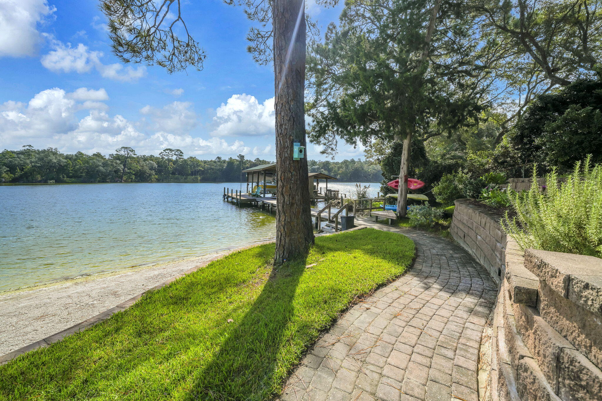 POQUITO BAYOU - Residential