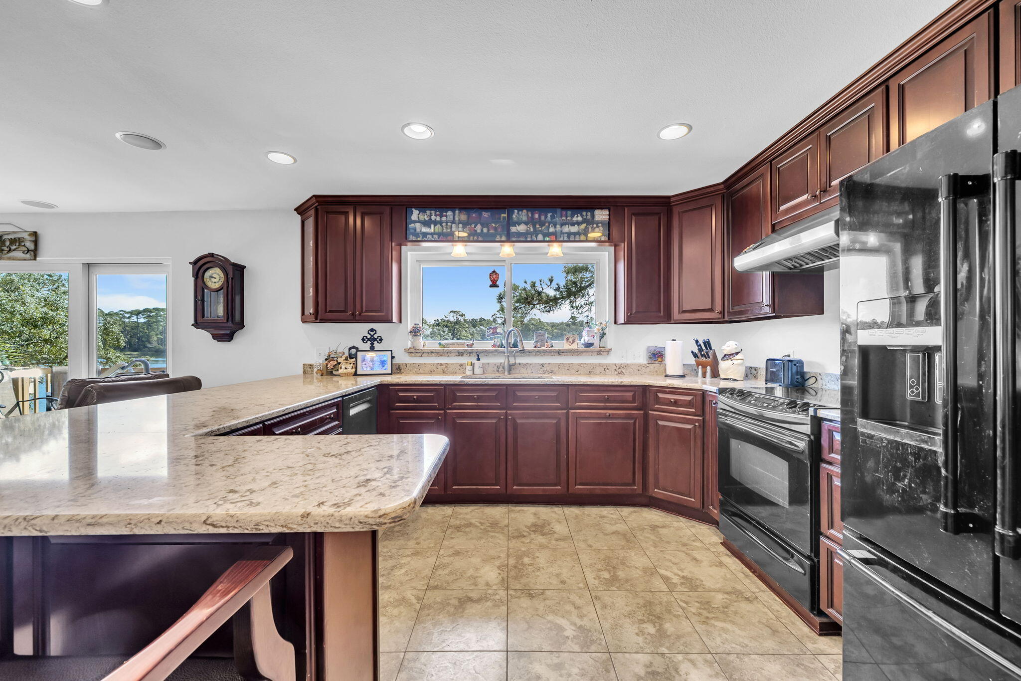 POQUITO BAYOU - Residential