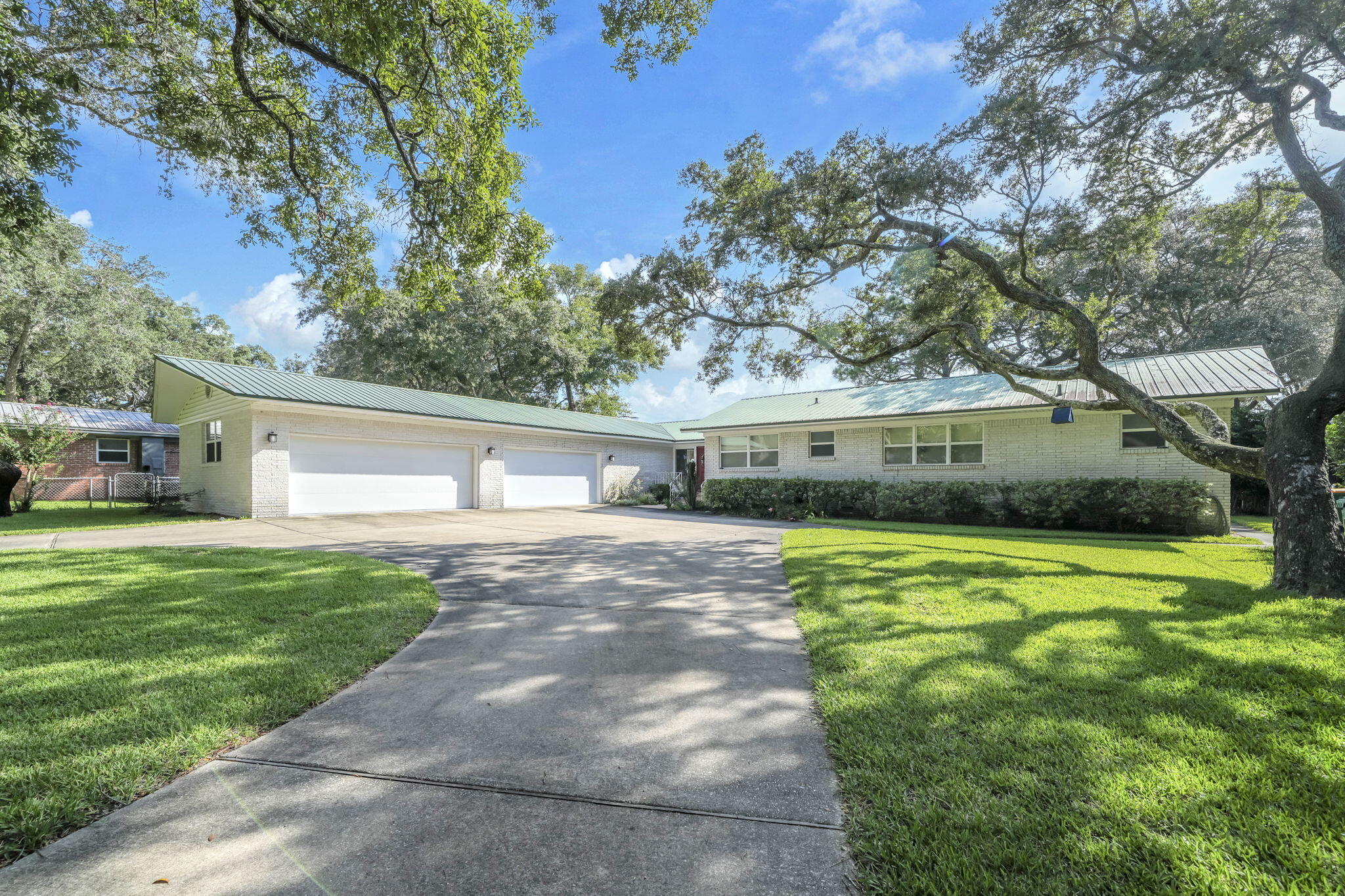 POQUITO BAYOU - Residential