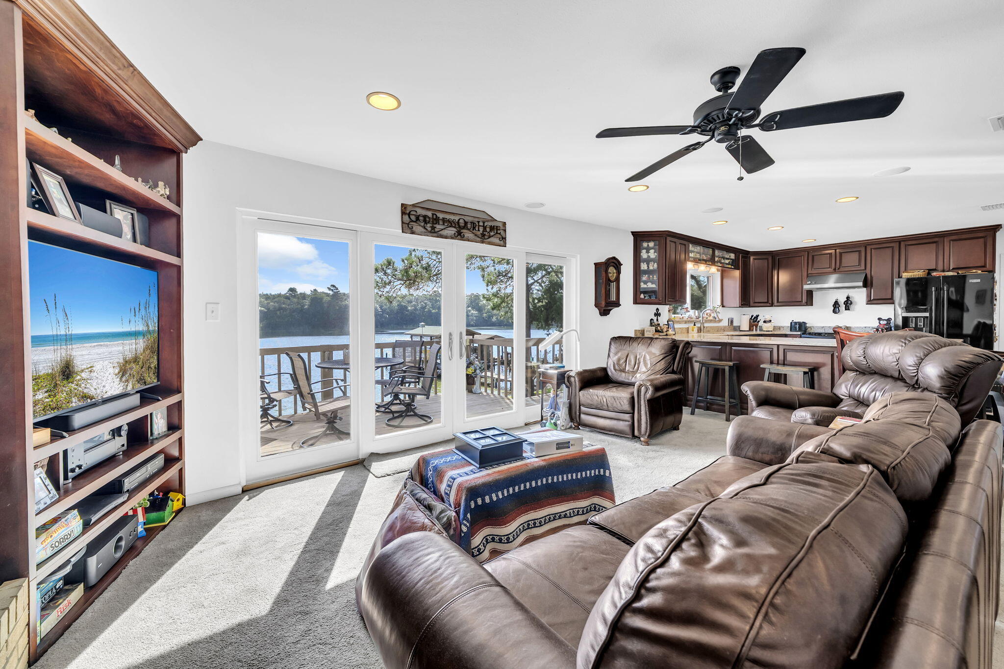 POQUITO BAYOU - Residential