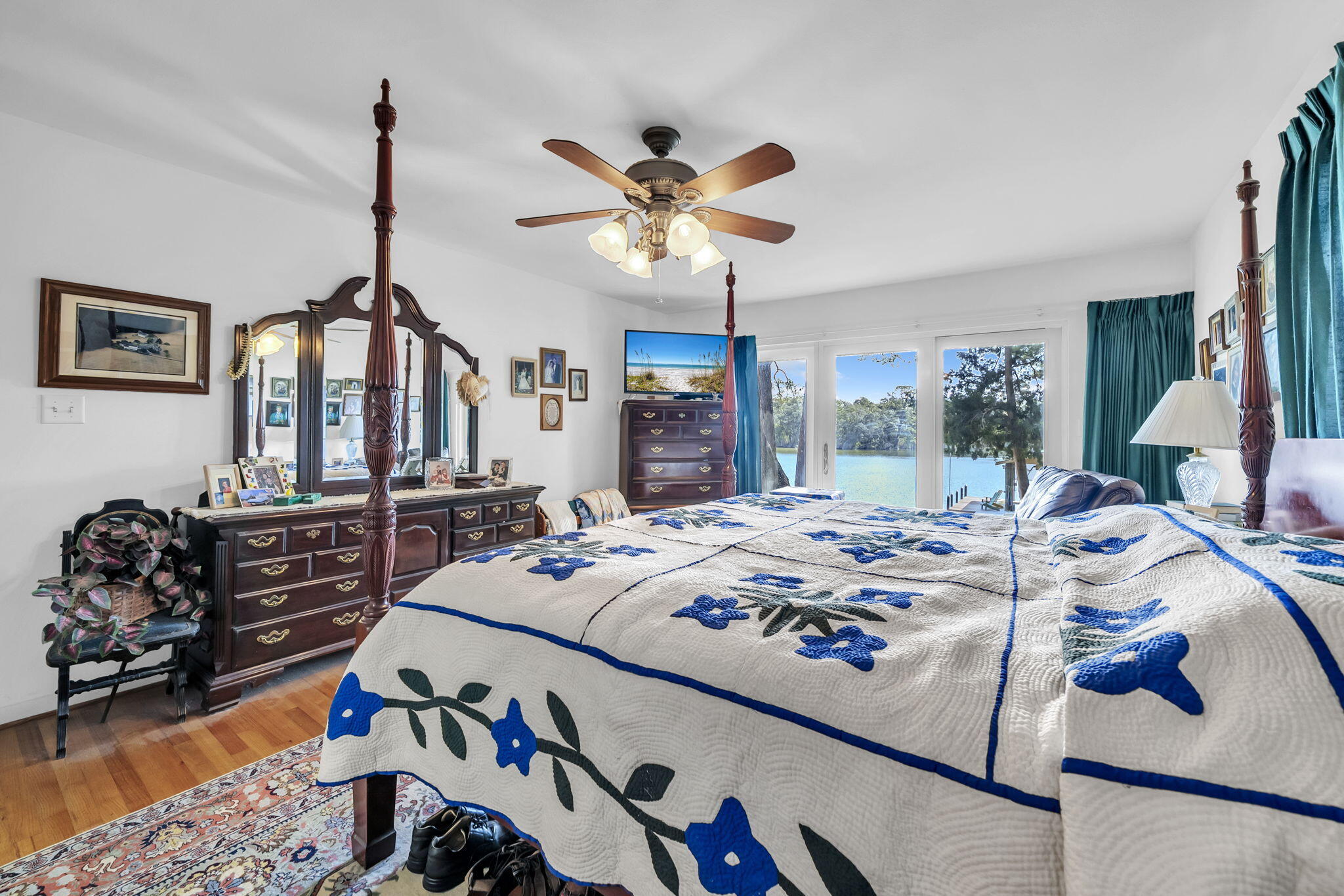 POQUITO BAYOU - Residential