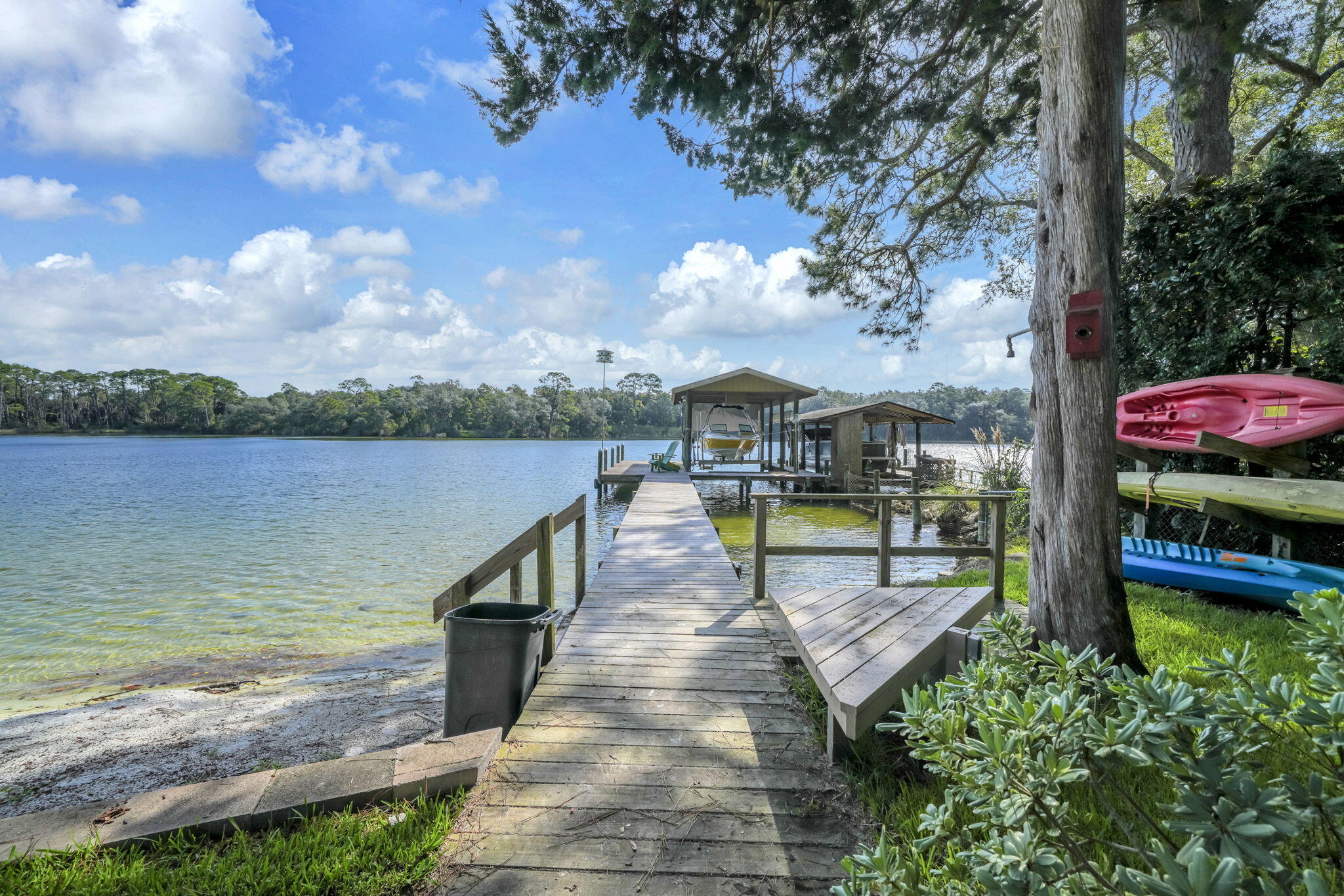 POQUITO BAYOU - Residential