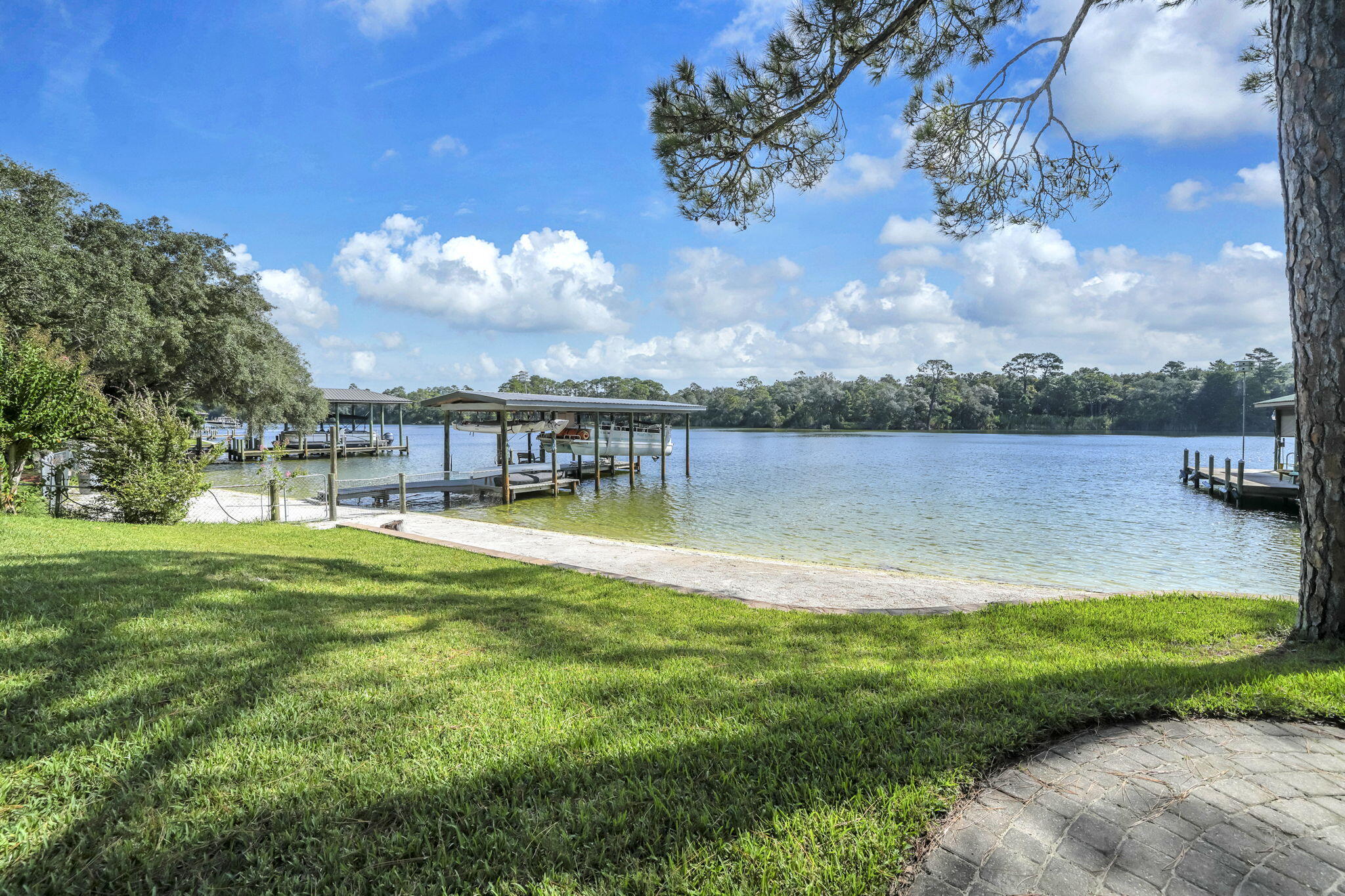 POQUITO BAYOU - Residential