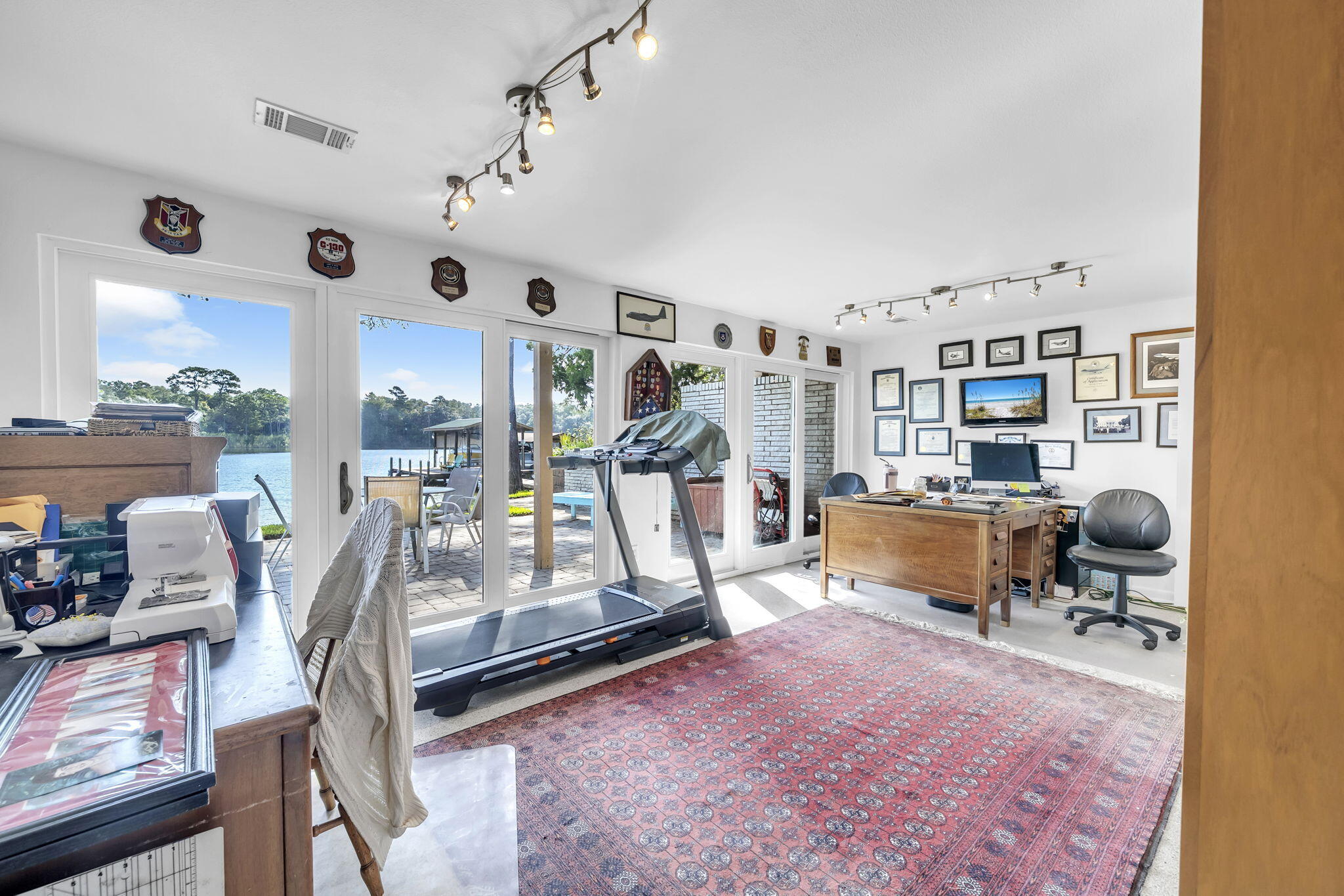 POQUITO BAYOU - Residential