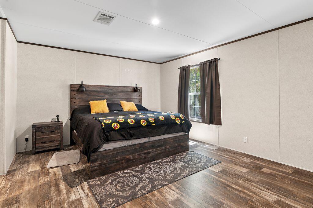 BAY SHADOW ESTATES - Residential