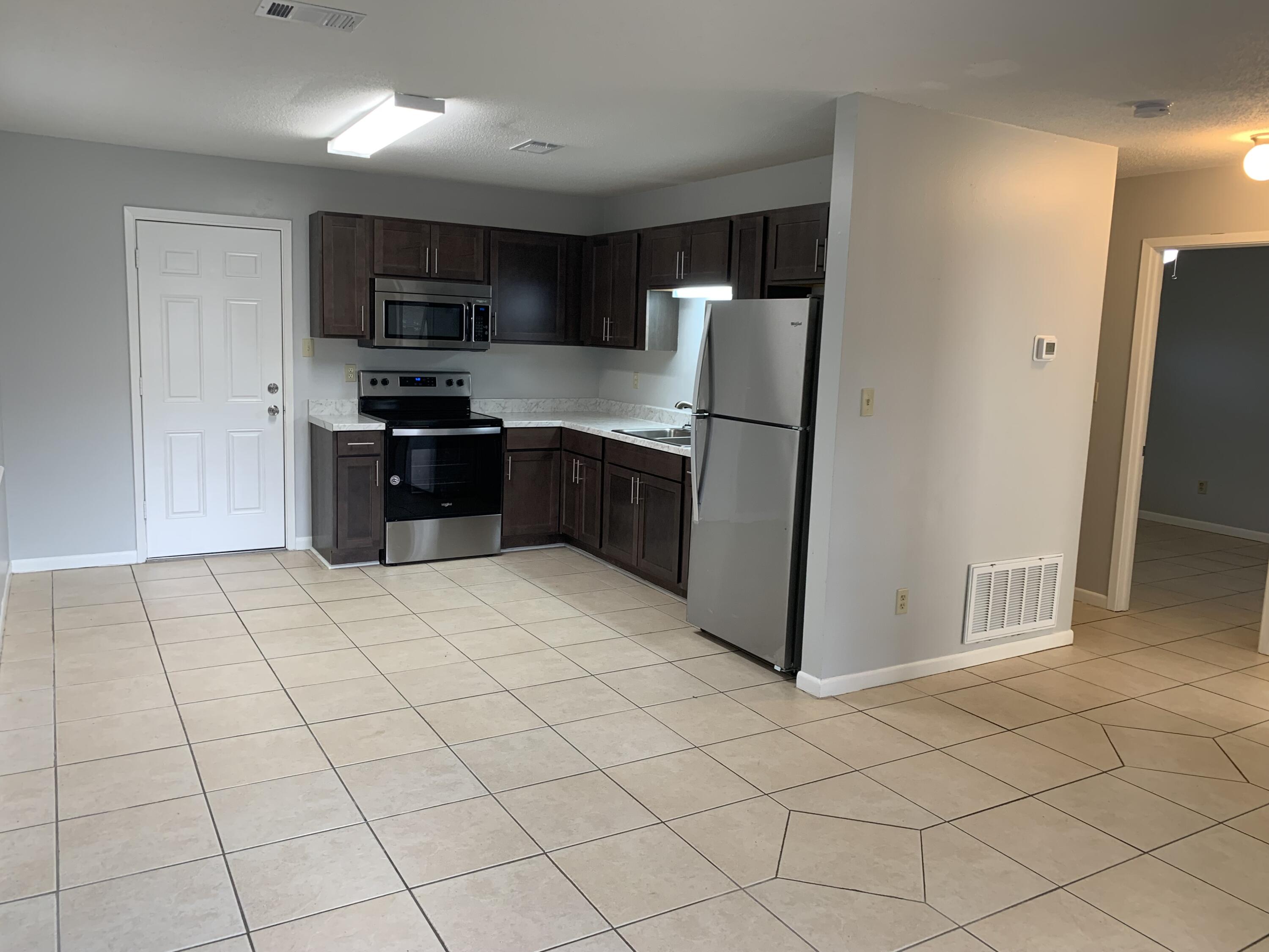 FWB NORTH - Residential Lease