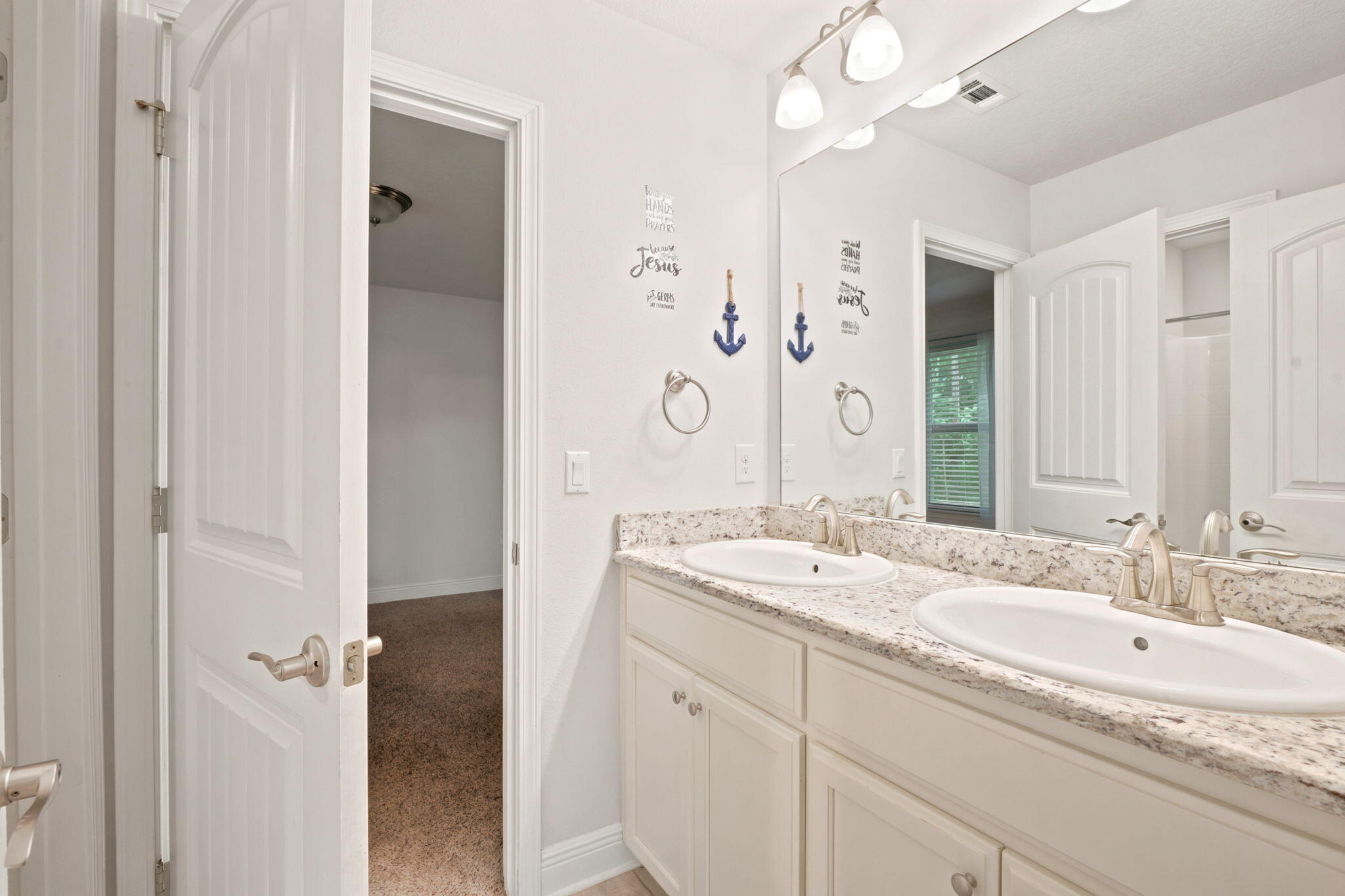 HOLLEY BY THE SEA - Residential