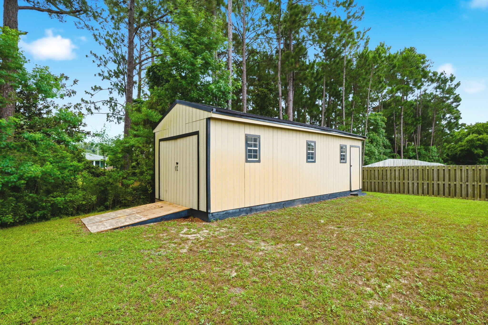 HOLLEY BY THE SEA - Residential