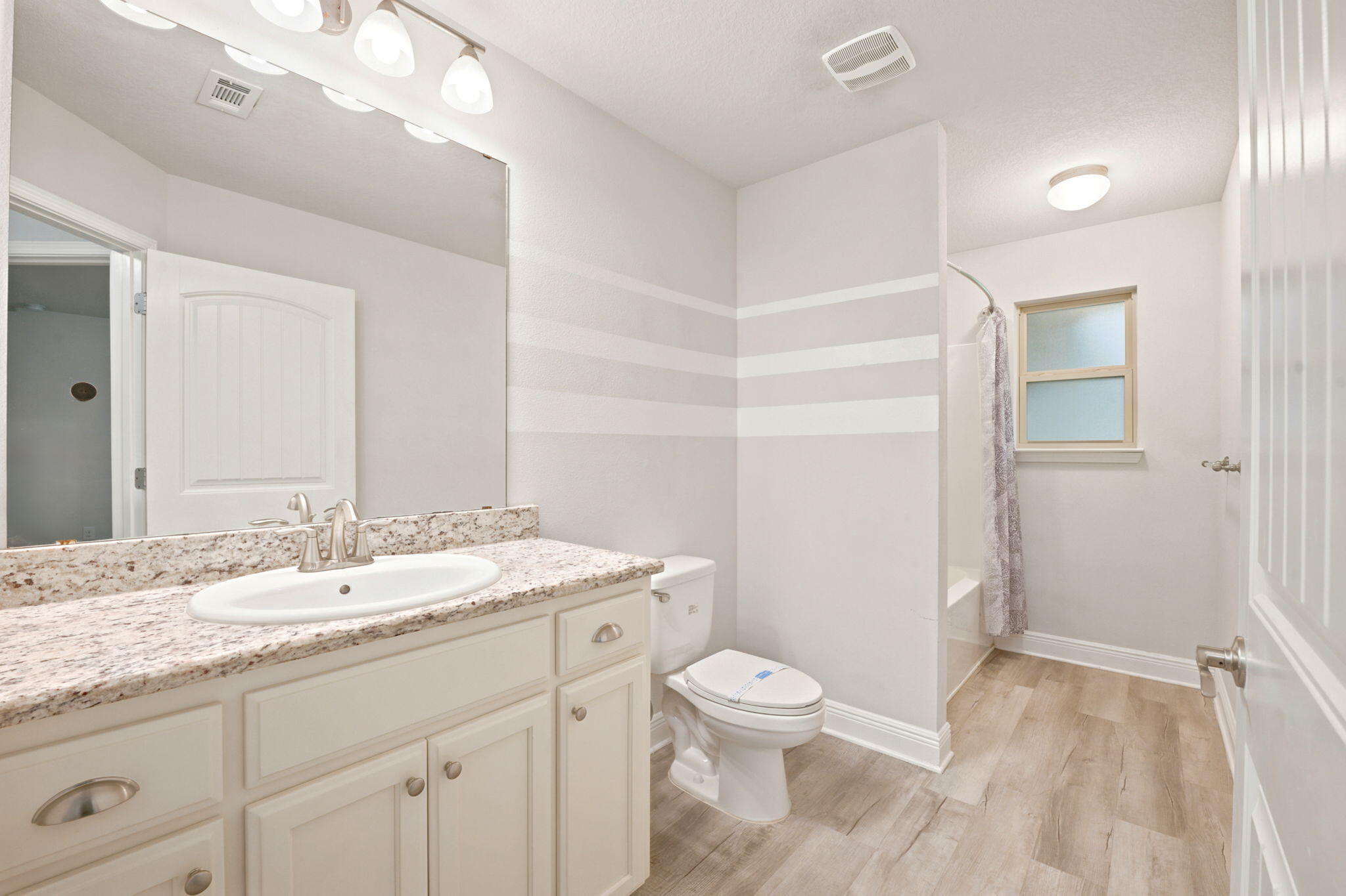 HOLLEY BY THE SEA - Residential
