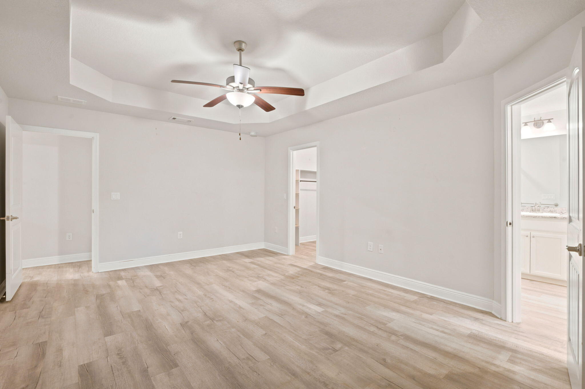 HOLLEY BY THE SEA - Residential