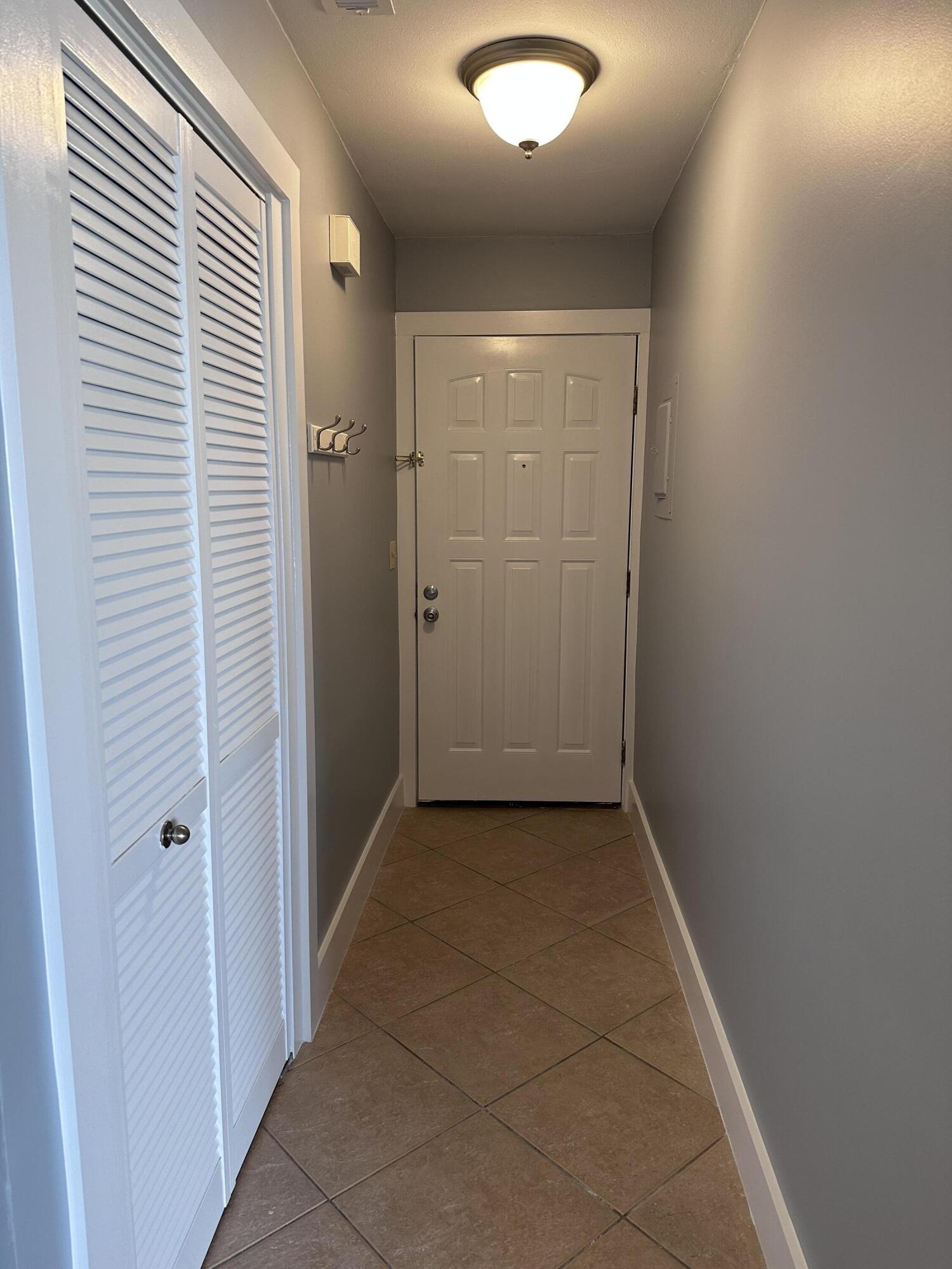 BAY VILLAS CONDOS - Residential Lease