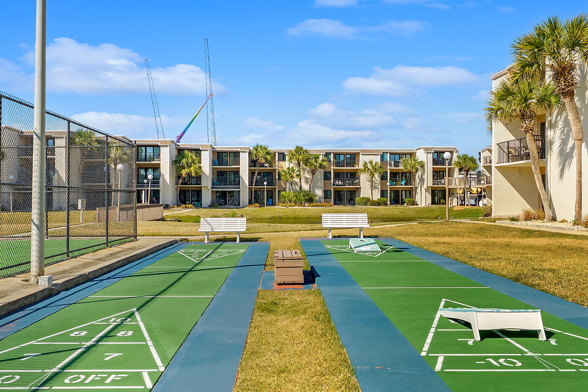 SUGAR BEACH T/H - Residential