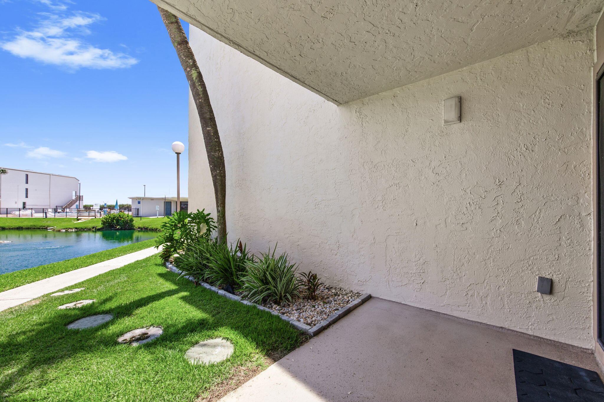 SUGAR BEACH T/H - Residential