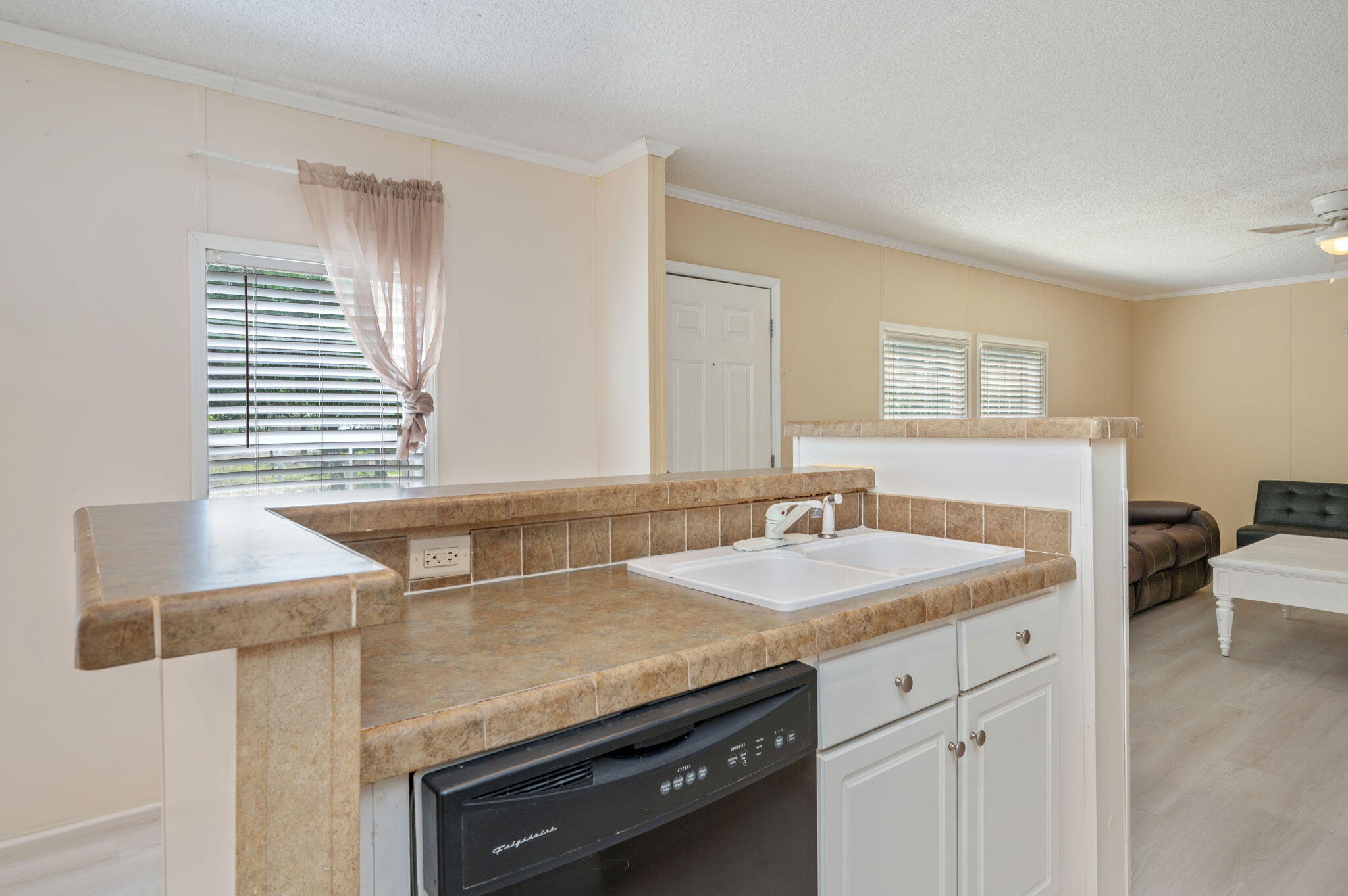 OAKWOOD LAKES ESTATES - Residential