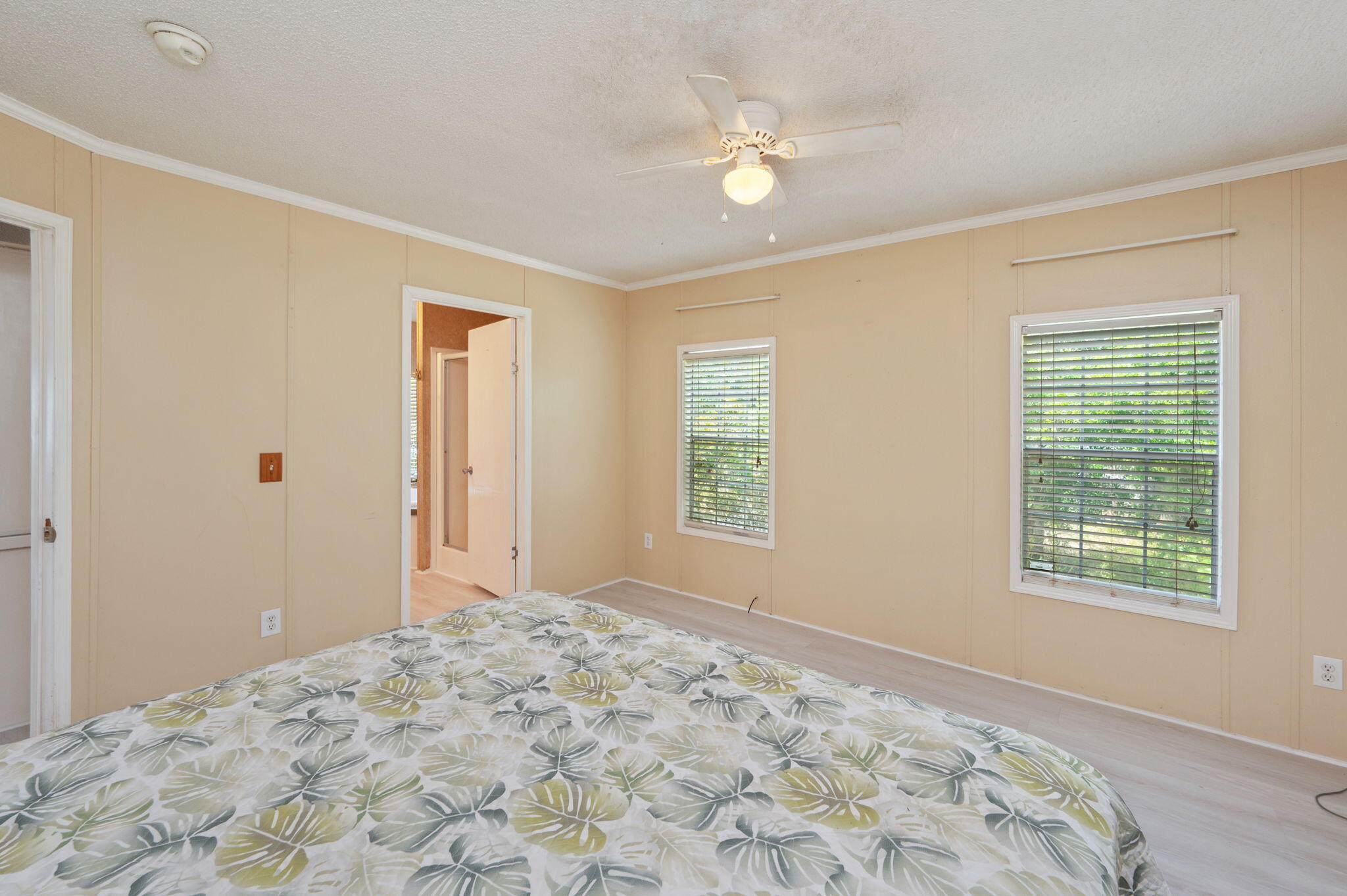 OAKWOOD LAKES ESTATES - Residential