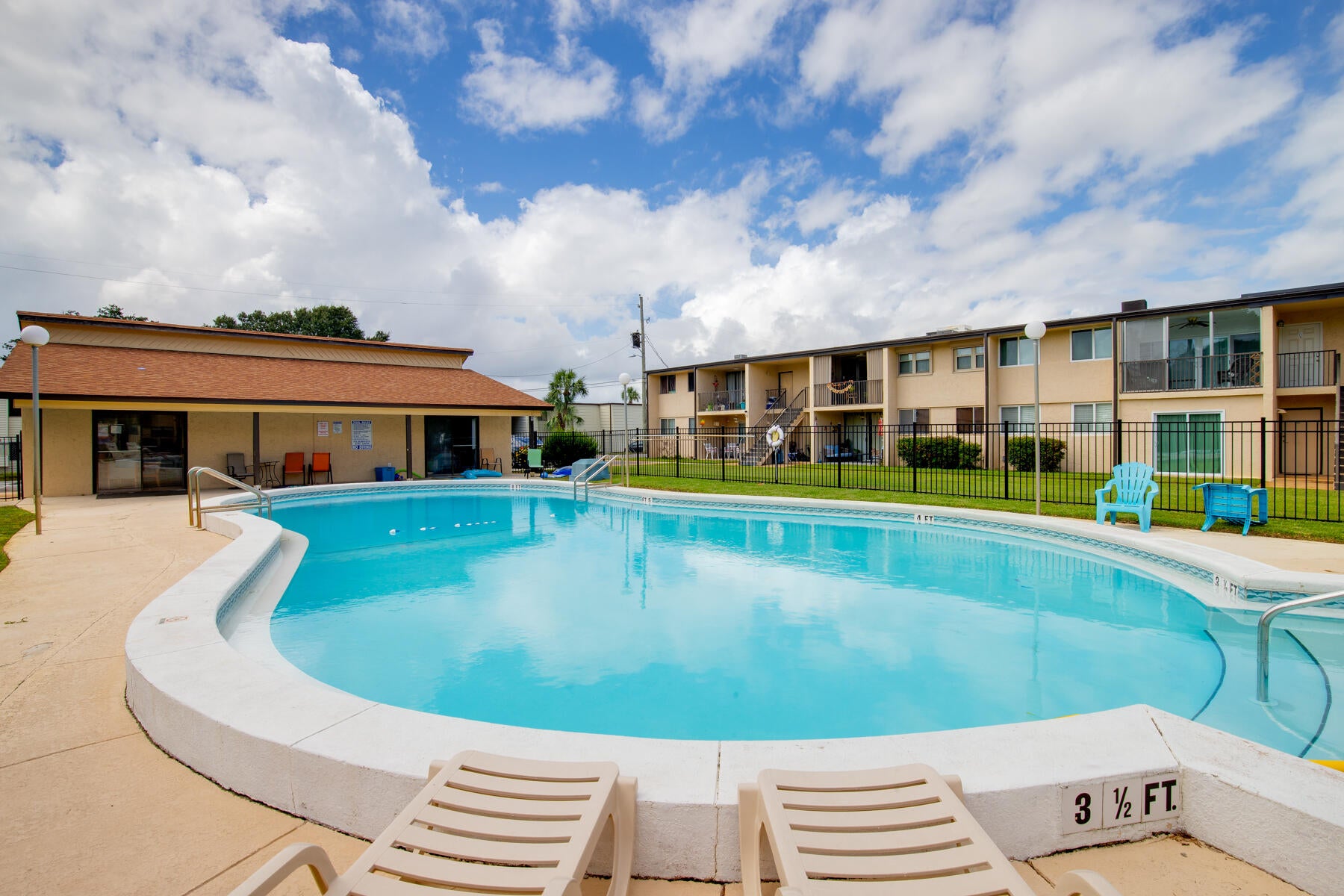 SEA PALM CONDO - Residential