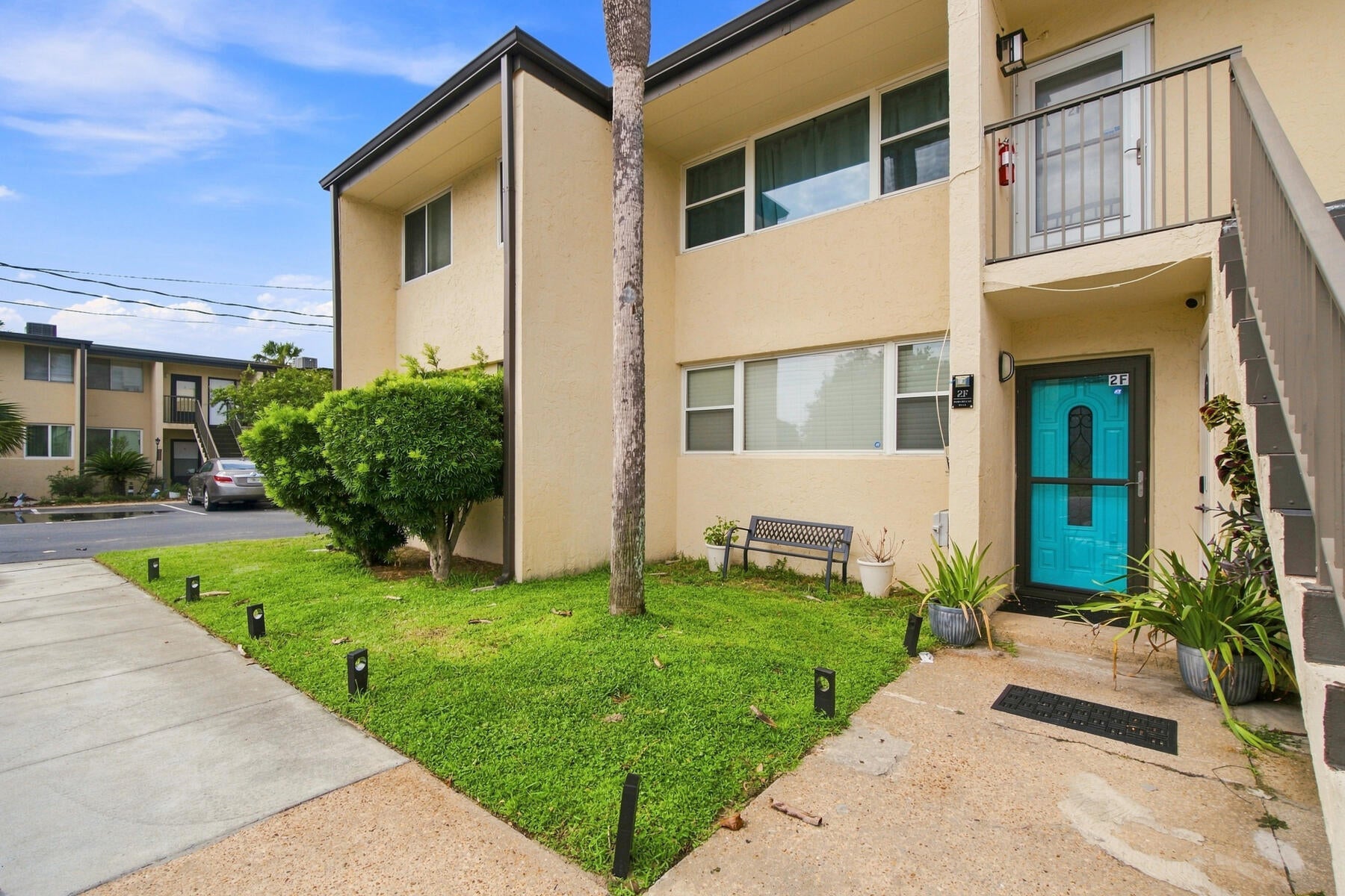 SEA PALM CONDO - Residential