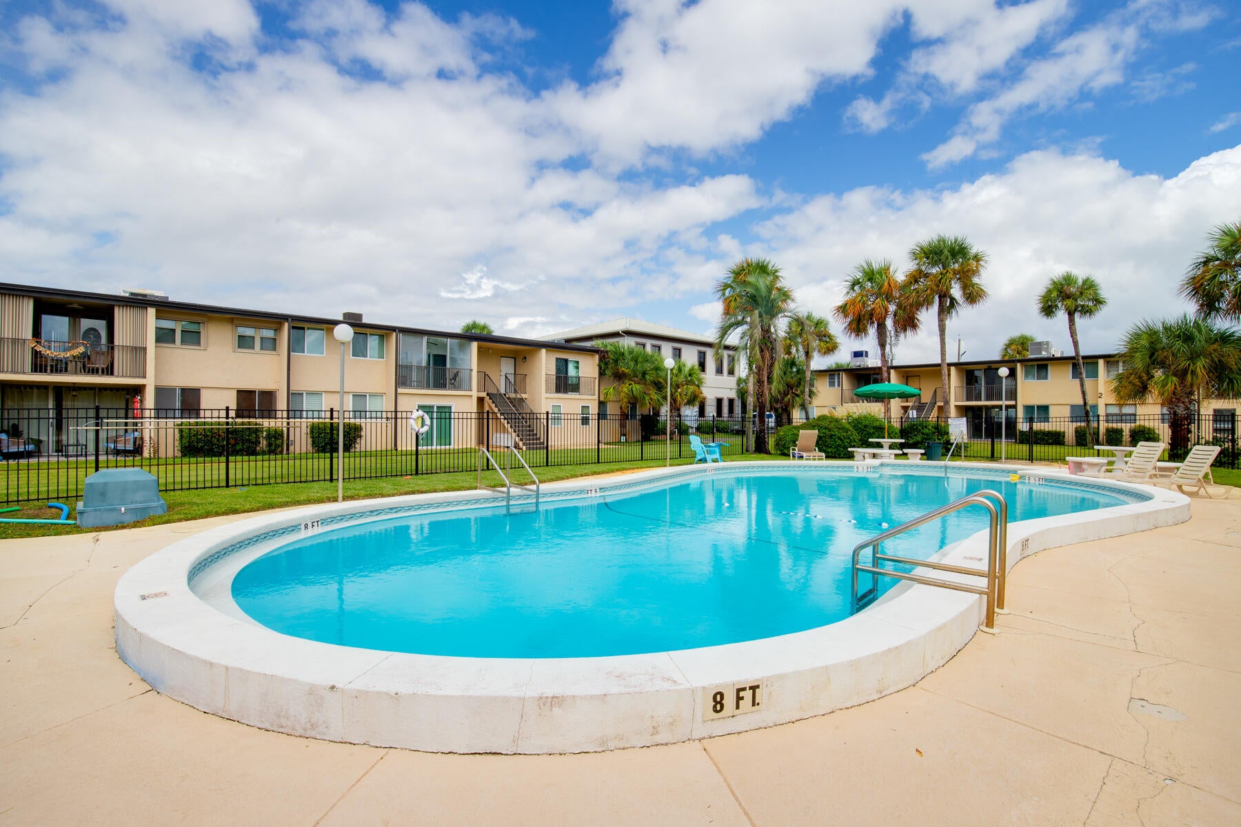 SEA PALM CONDO - Residential