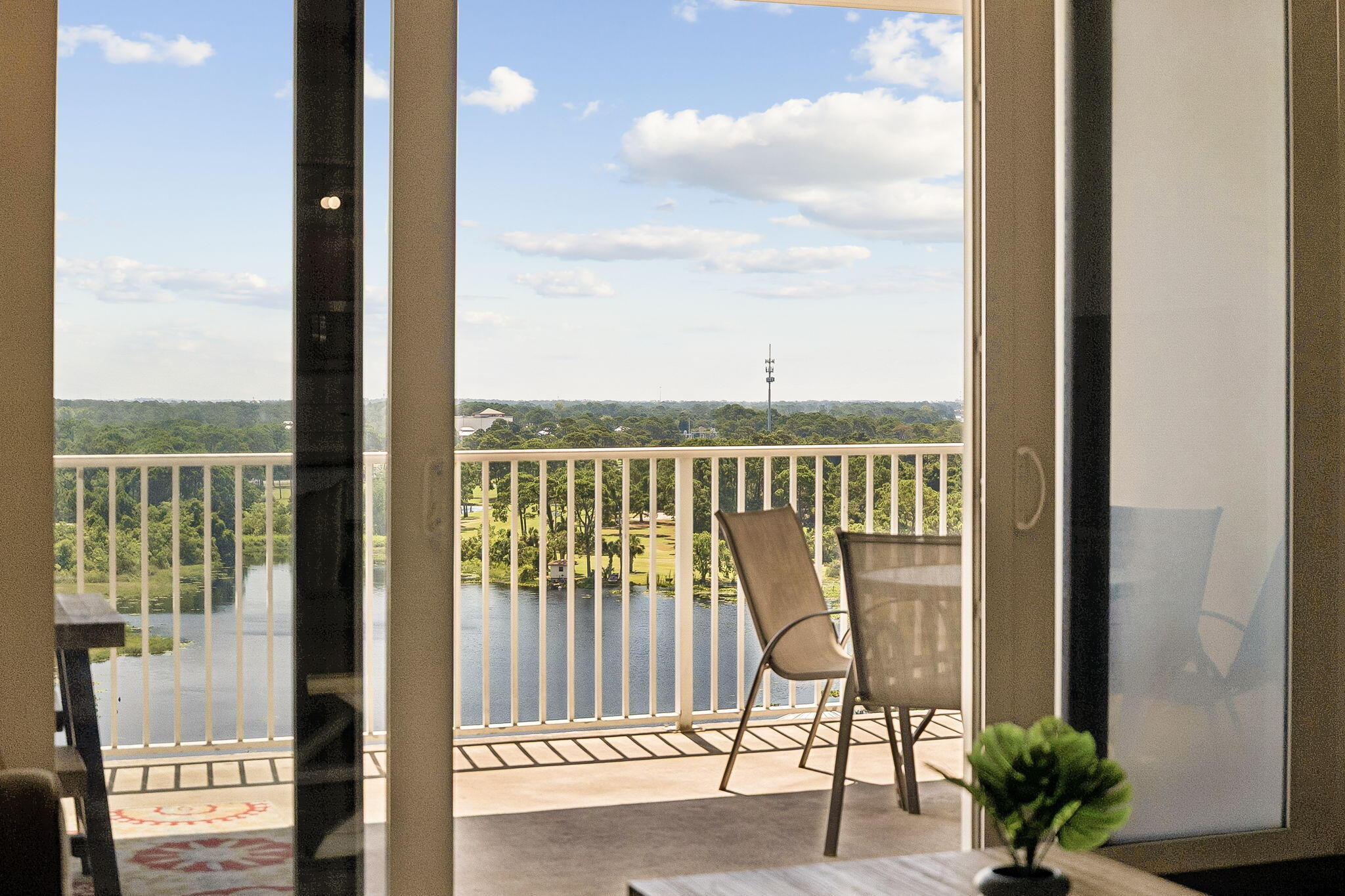 Laketown Wharf - Residential