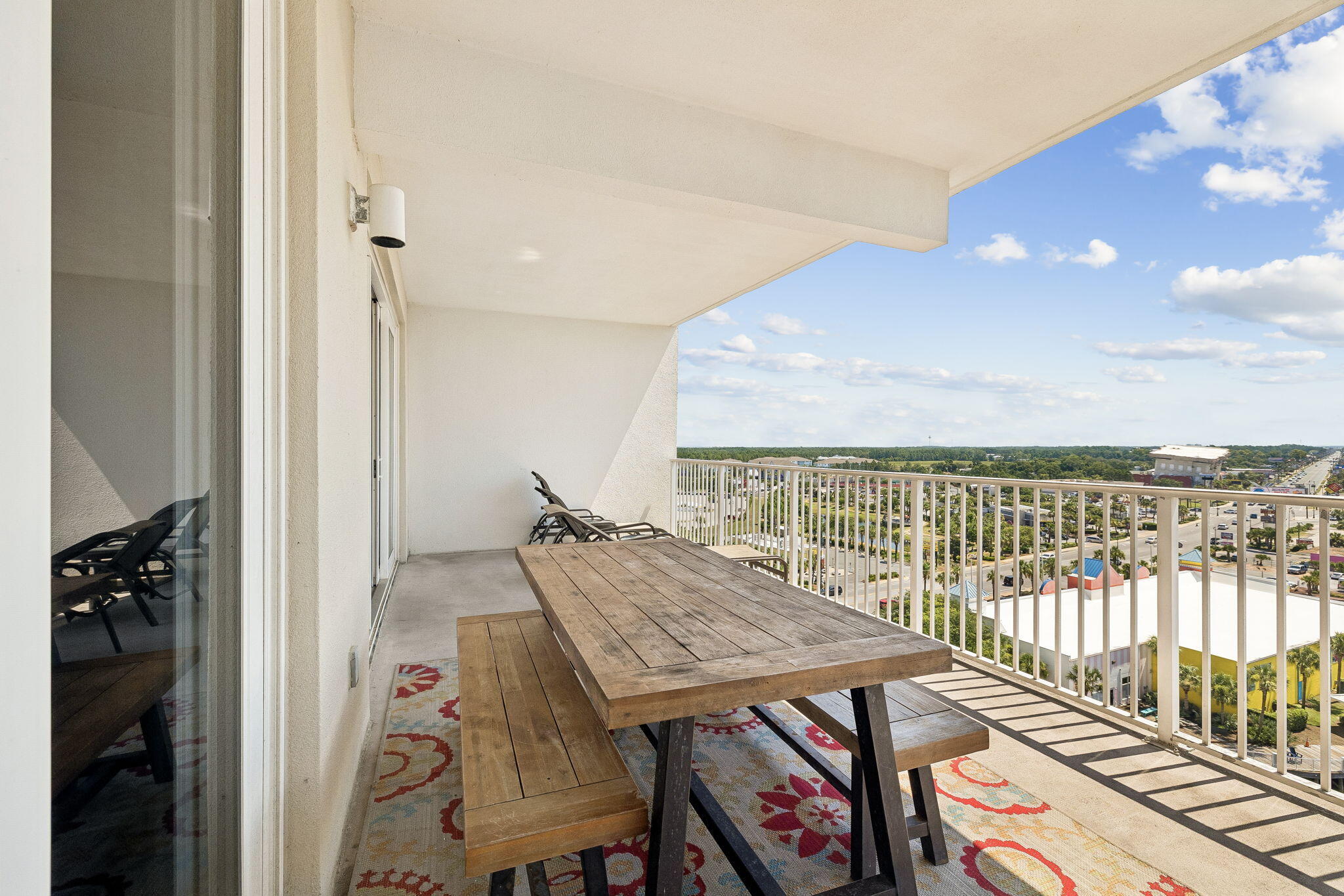 Laketown Wharf - Residential