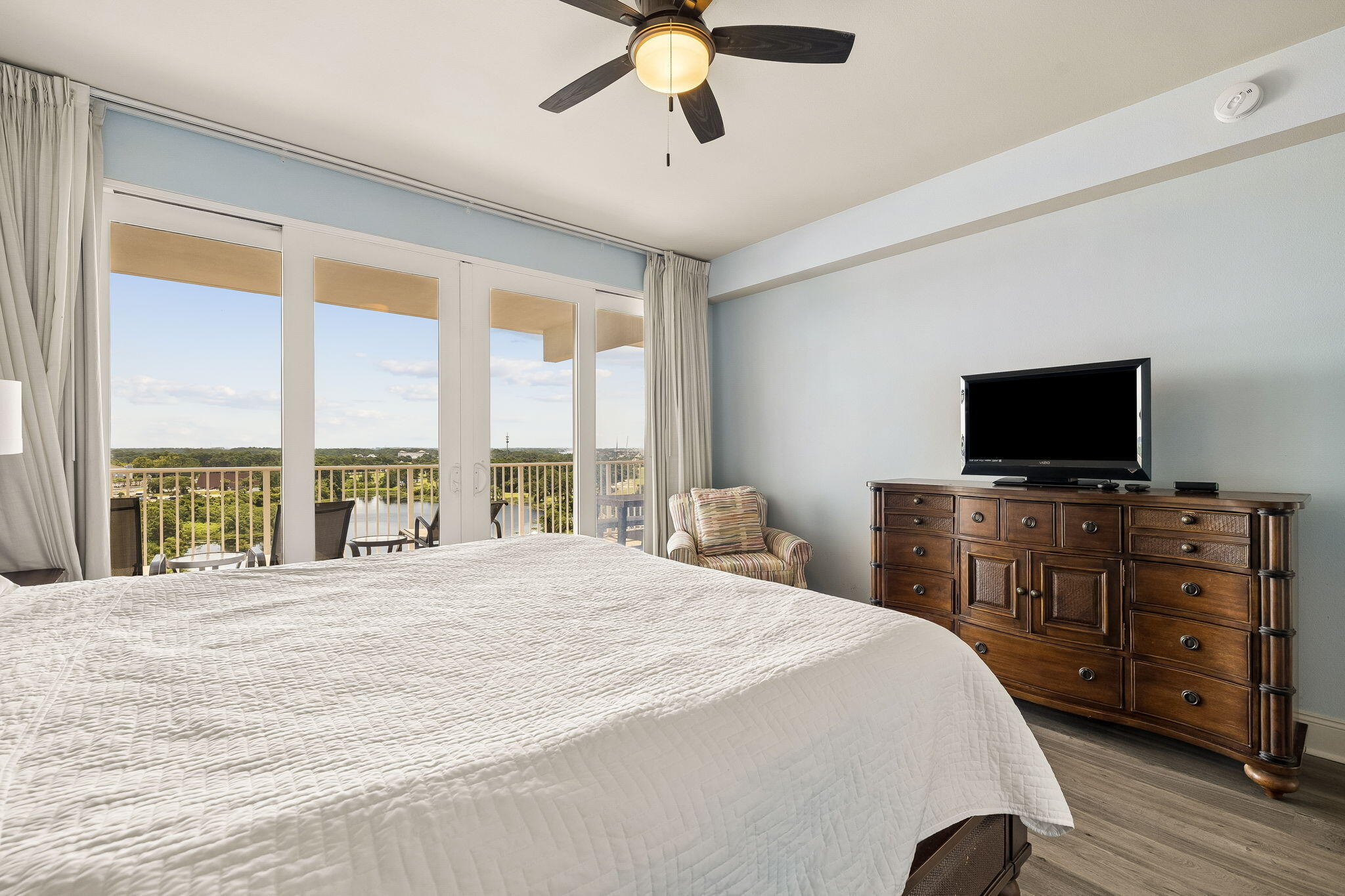 Laketown Wharf - Residential