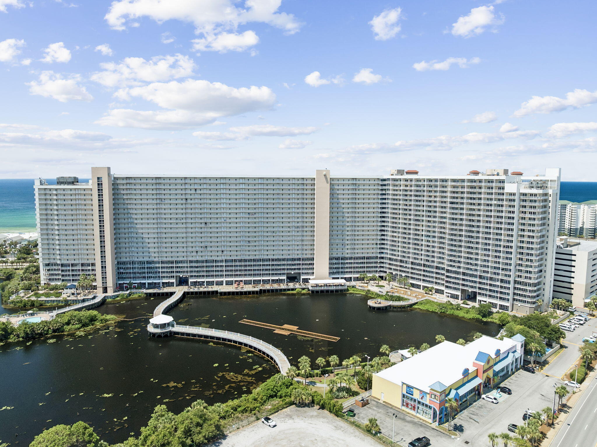 Laketown Wharf - Residential
