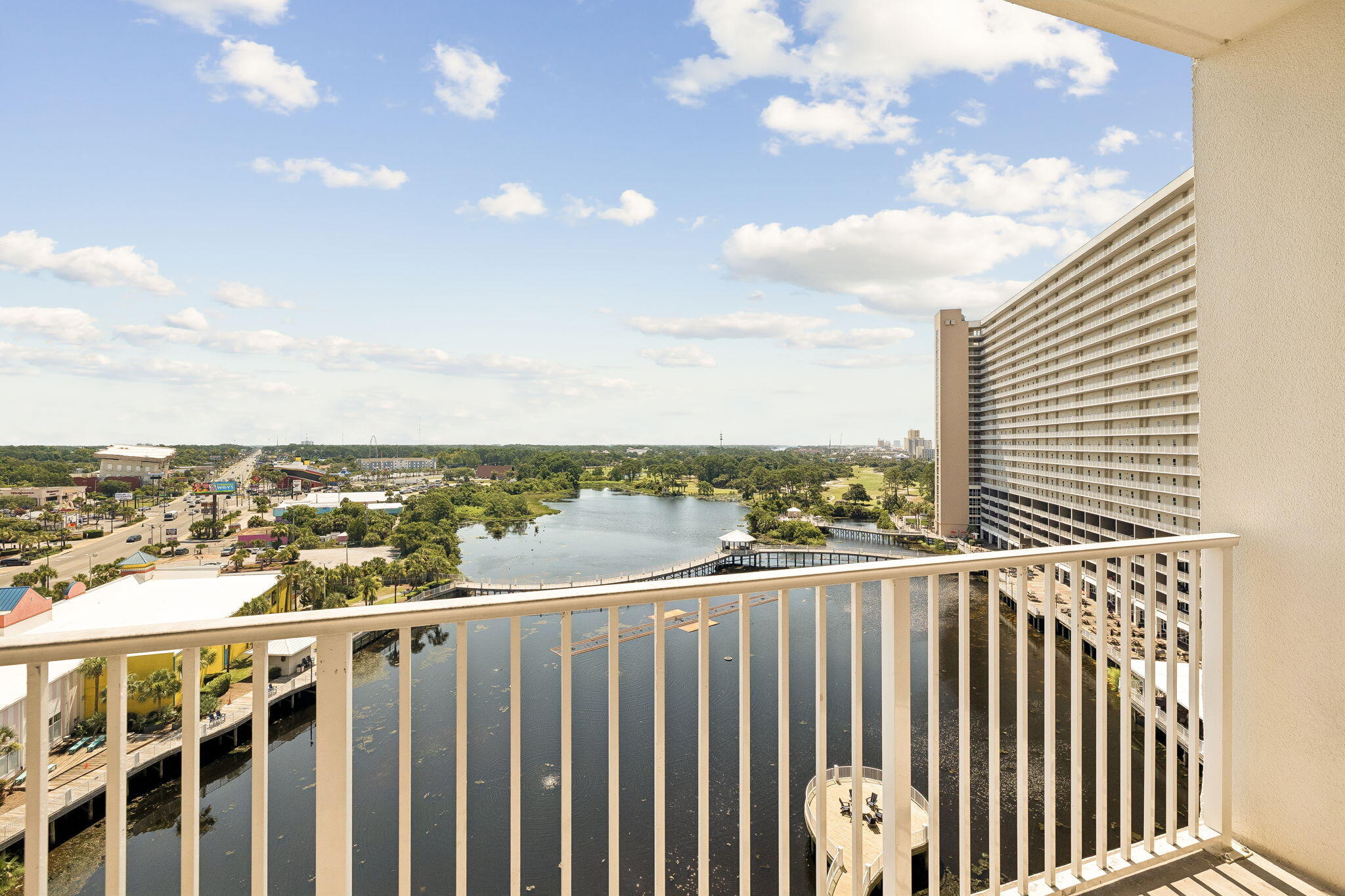 Laketown Wharf - Residential