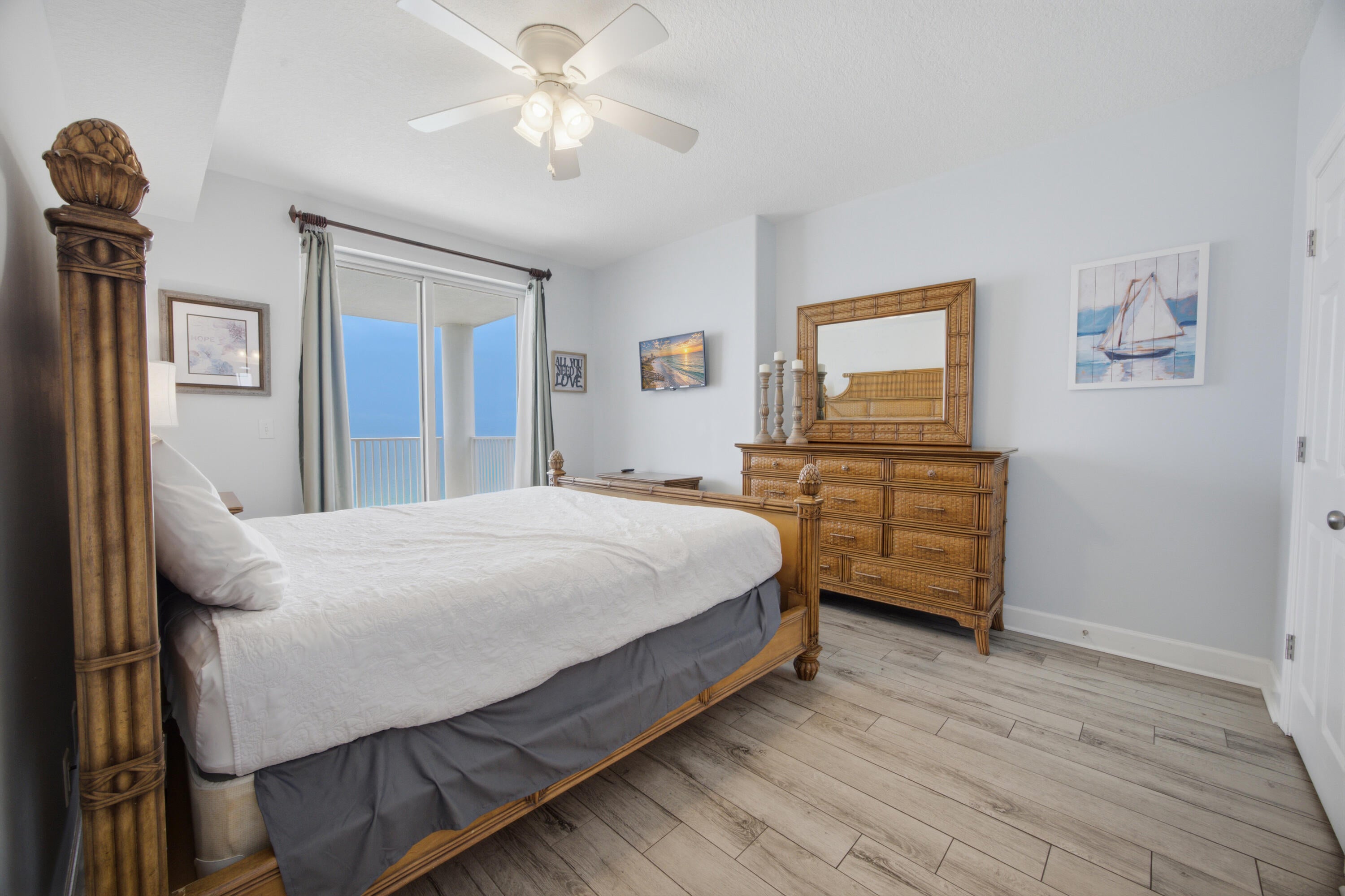OCEAN RITZ - Residential
