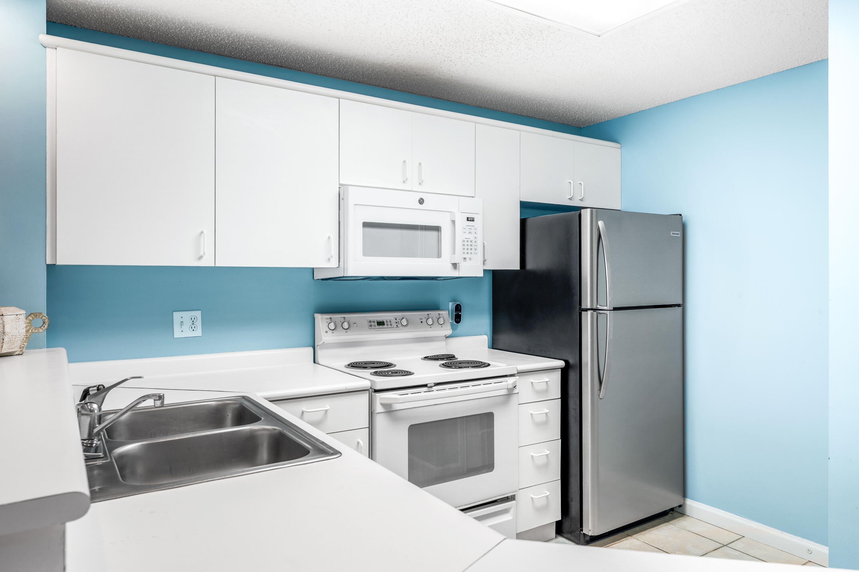STERLING SANDS CONDO - Residential