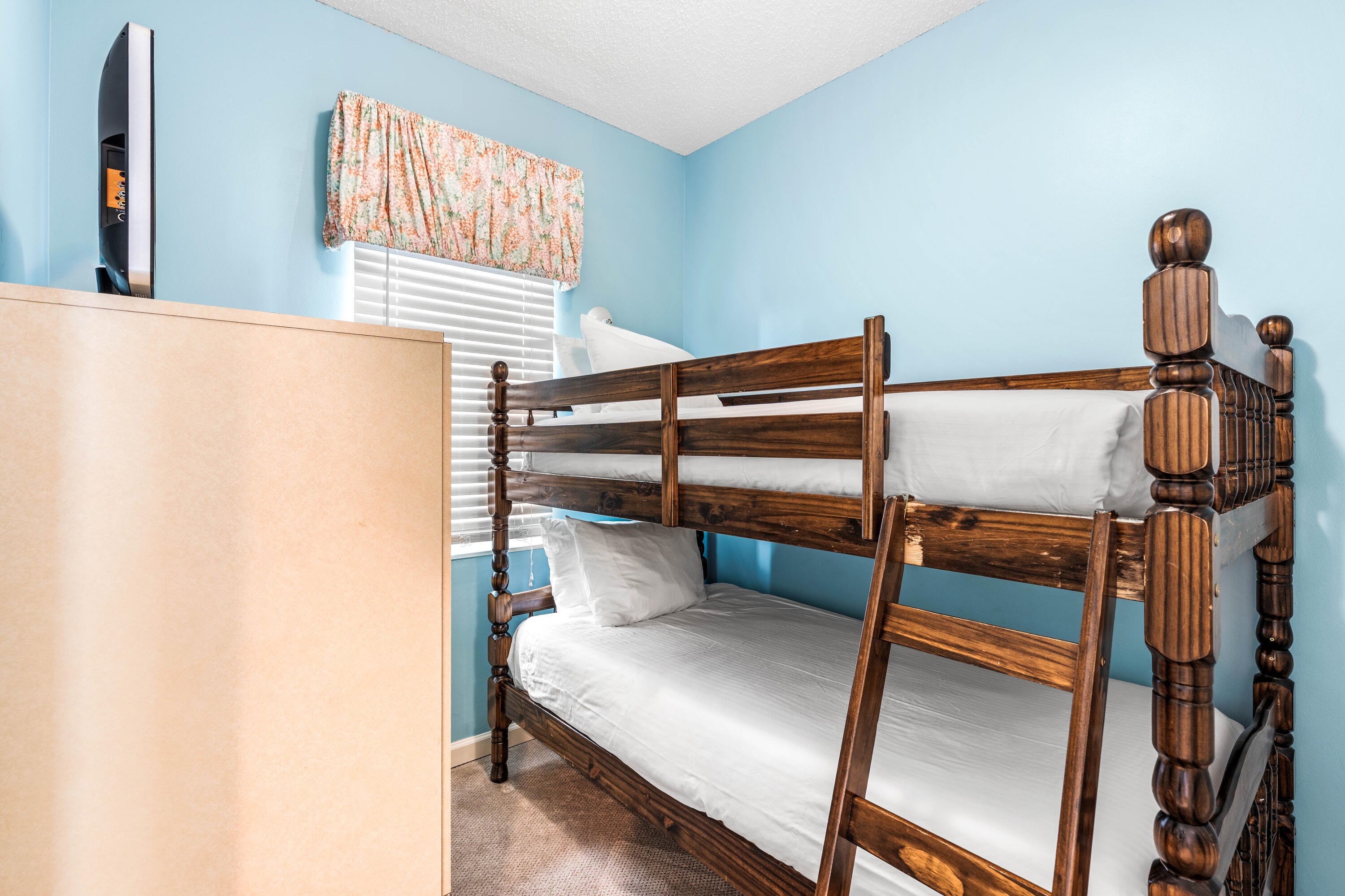 STERLING SANDS CONDO - Residential