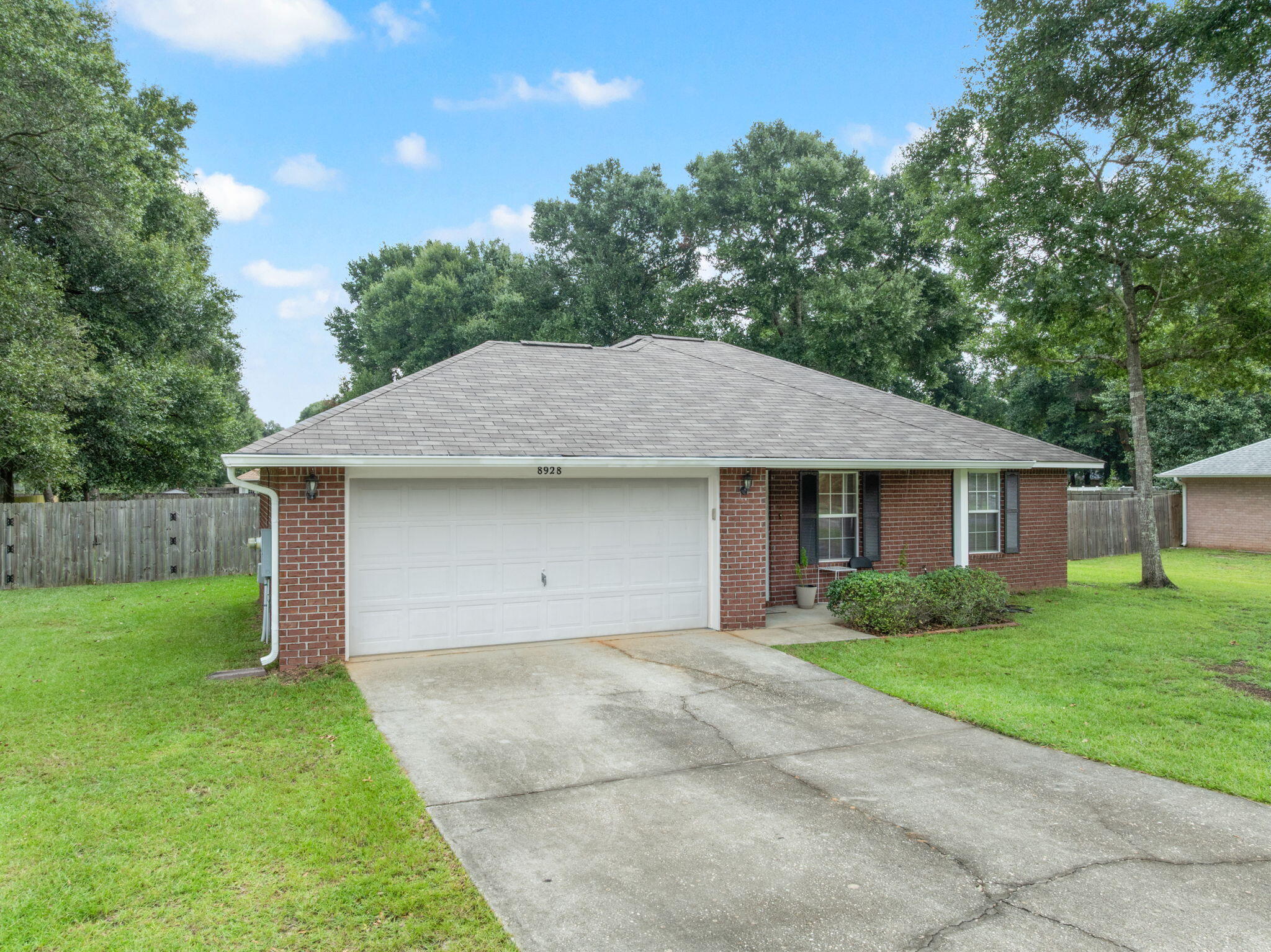 PLANTATION WOODS - Residential