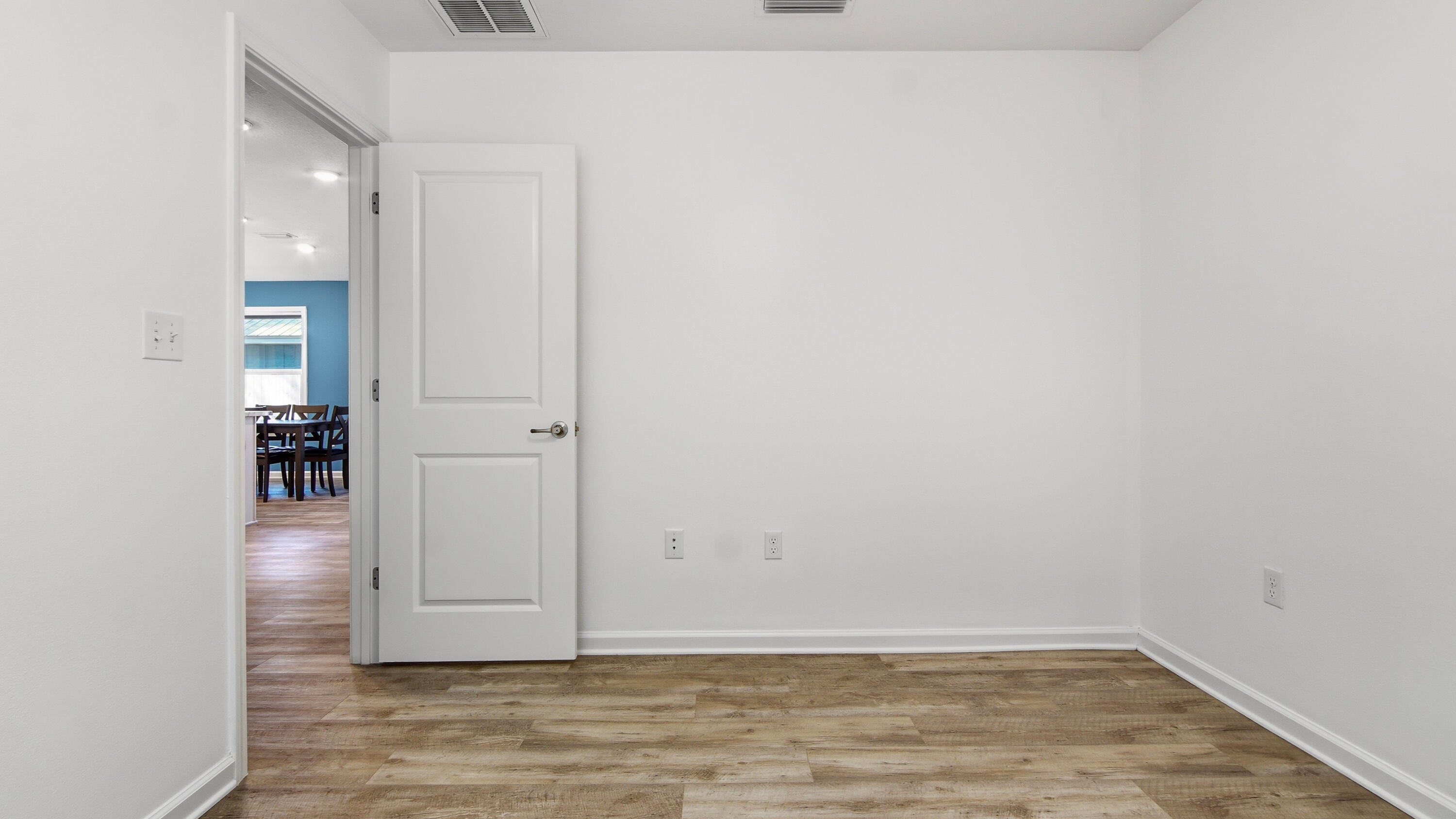 IMPERIAL LAKES UNIT II - Residential Lease