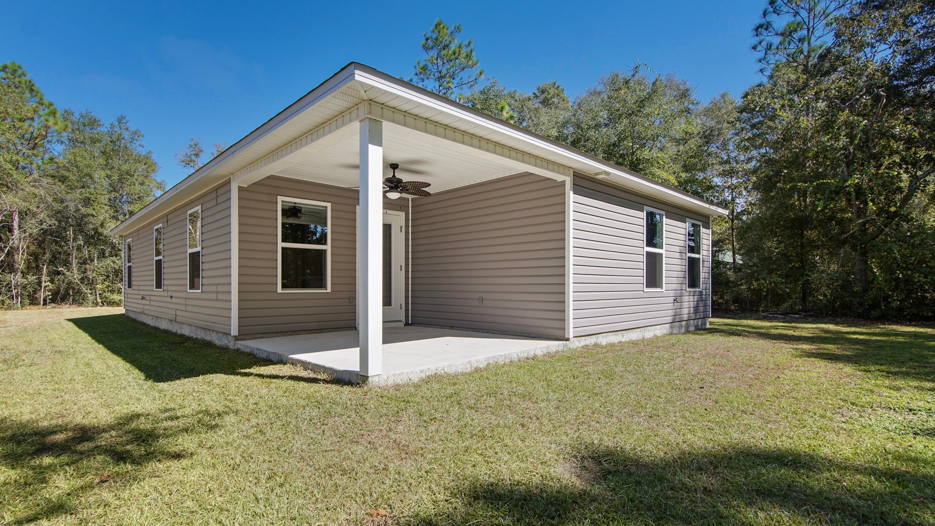 IMPERIAL LAKES UNIT II - Residential Lease