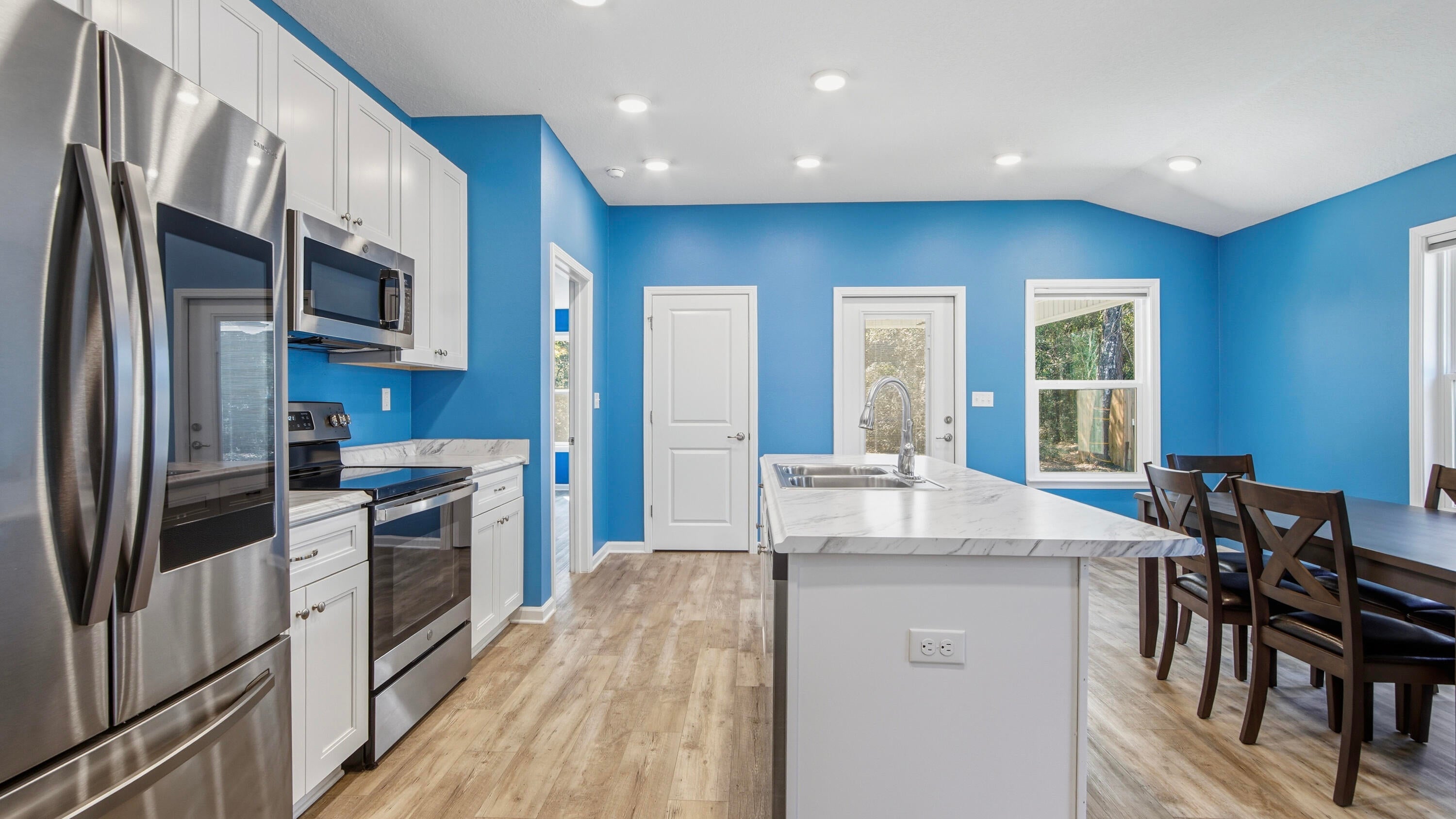 IMPERIAL LAKES UNIT II - Residential Lease