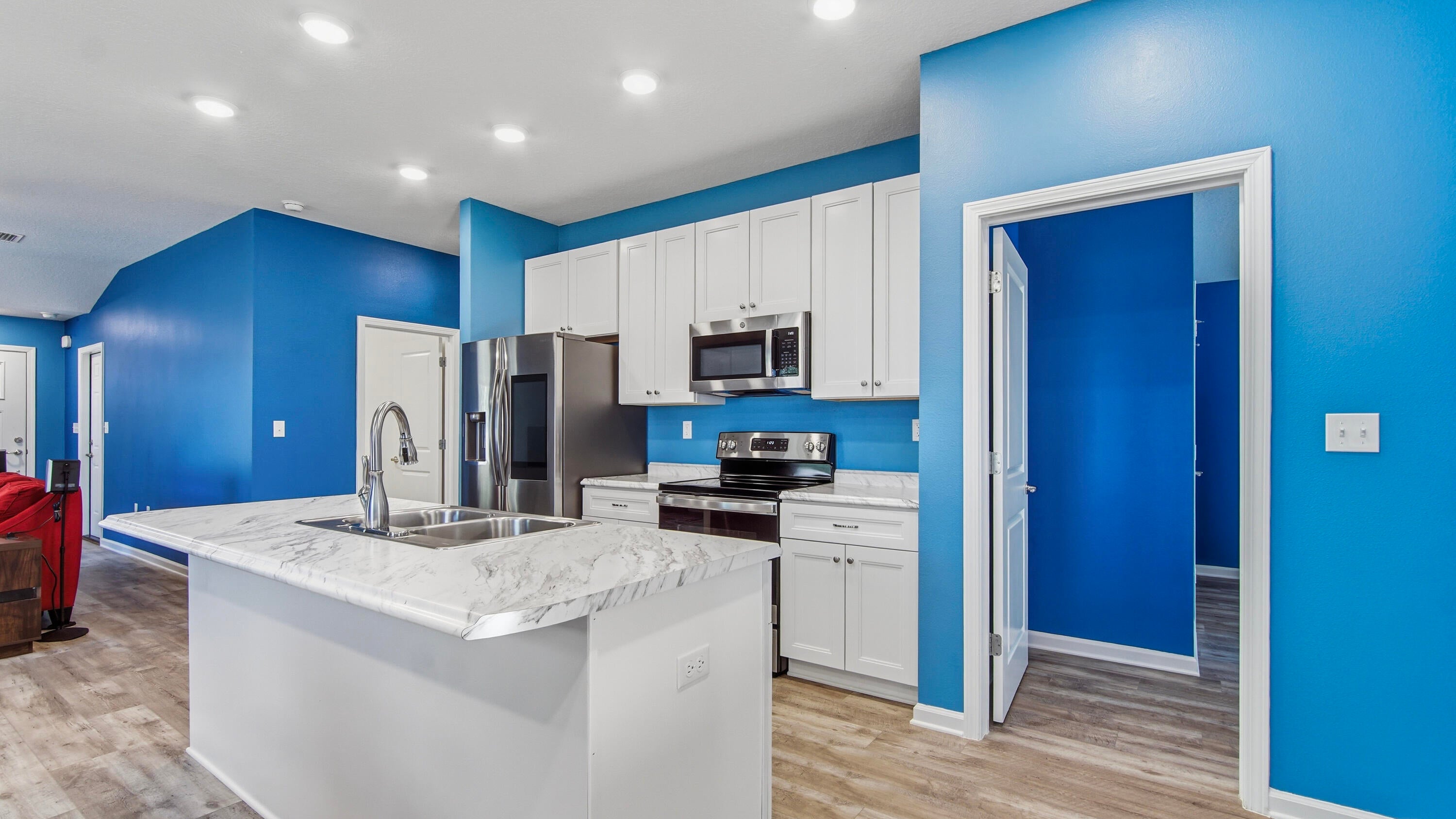 IMPERIAL LAKES UNIT II - Residential Lease